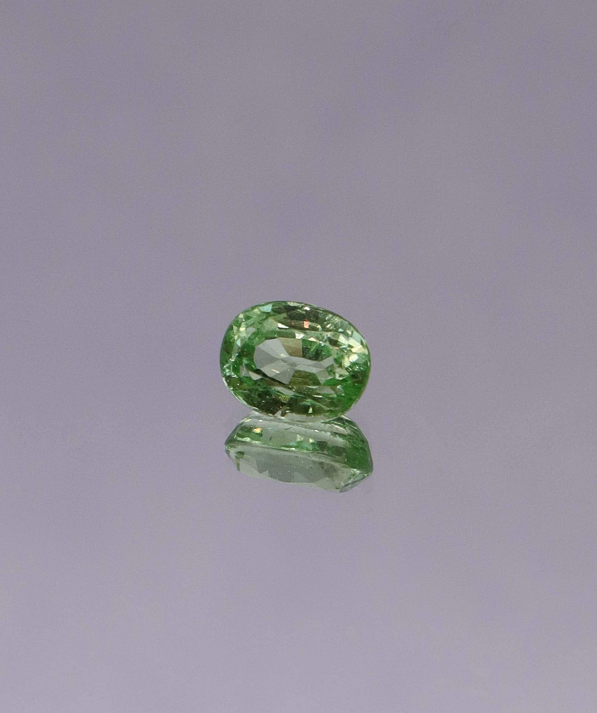 Luxury Promise 2.08ct Uvarovite Garnet Oval DXBCS2188