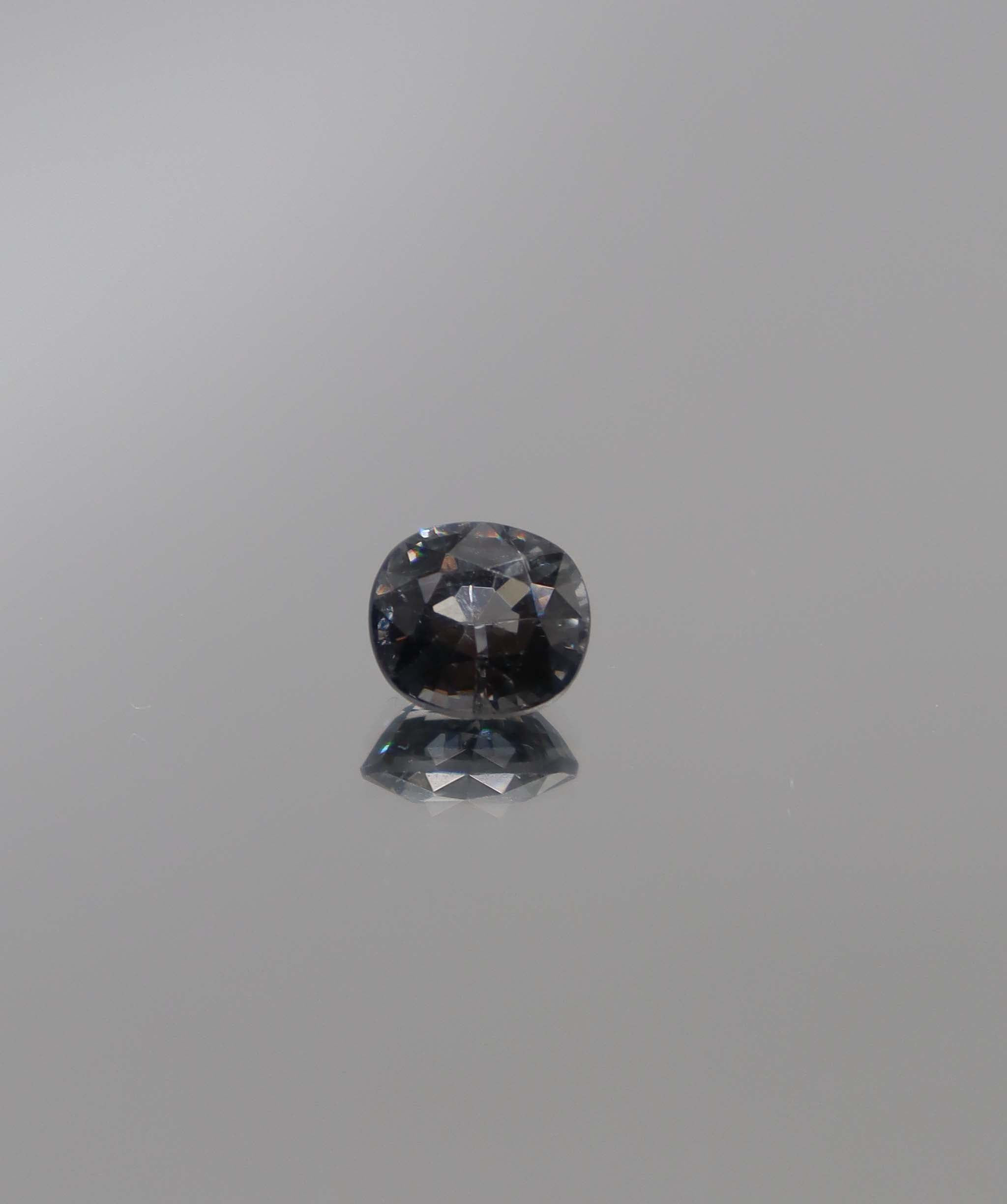 Luxury Promise 2.10ct Gray Spinel Cushion DXBCD1306