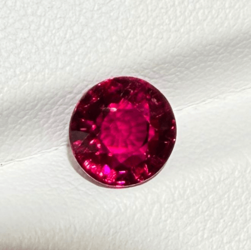 Luxury Promise 2.12ct Pinkish-red Rubellite tourmaline (from Mozambique) DXBCS4350