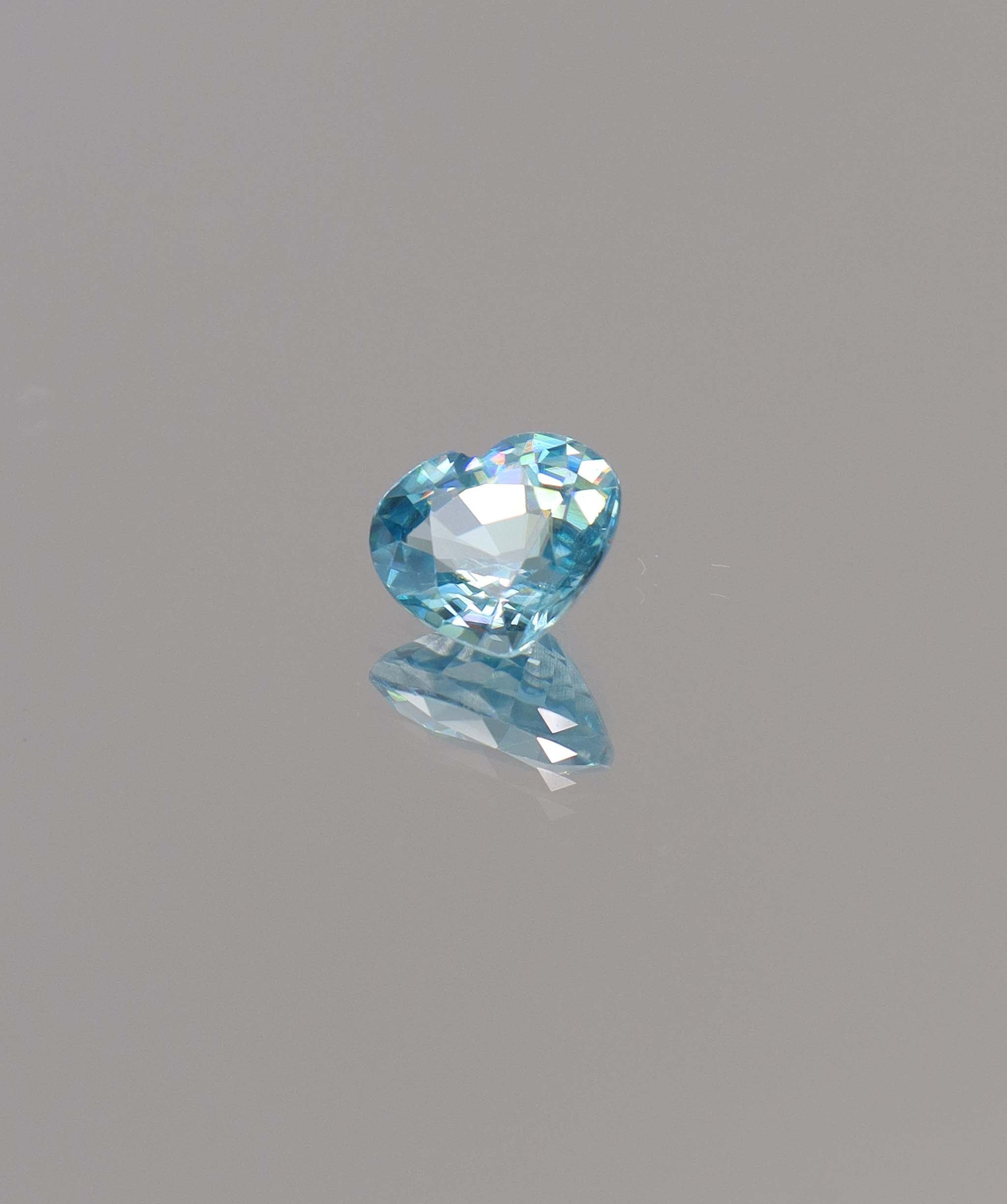 Luxury Promise 2.14 ct Heart Blue Zircon DXBCS1185