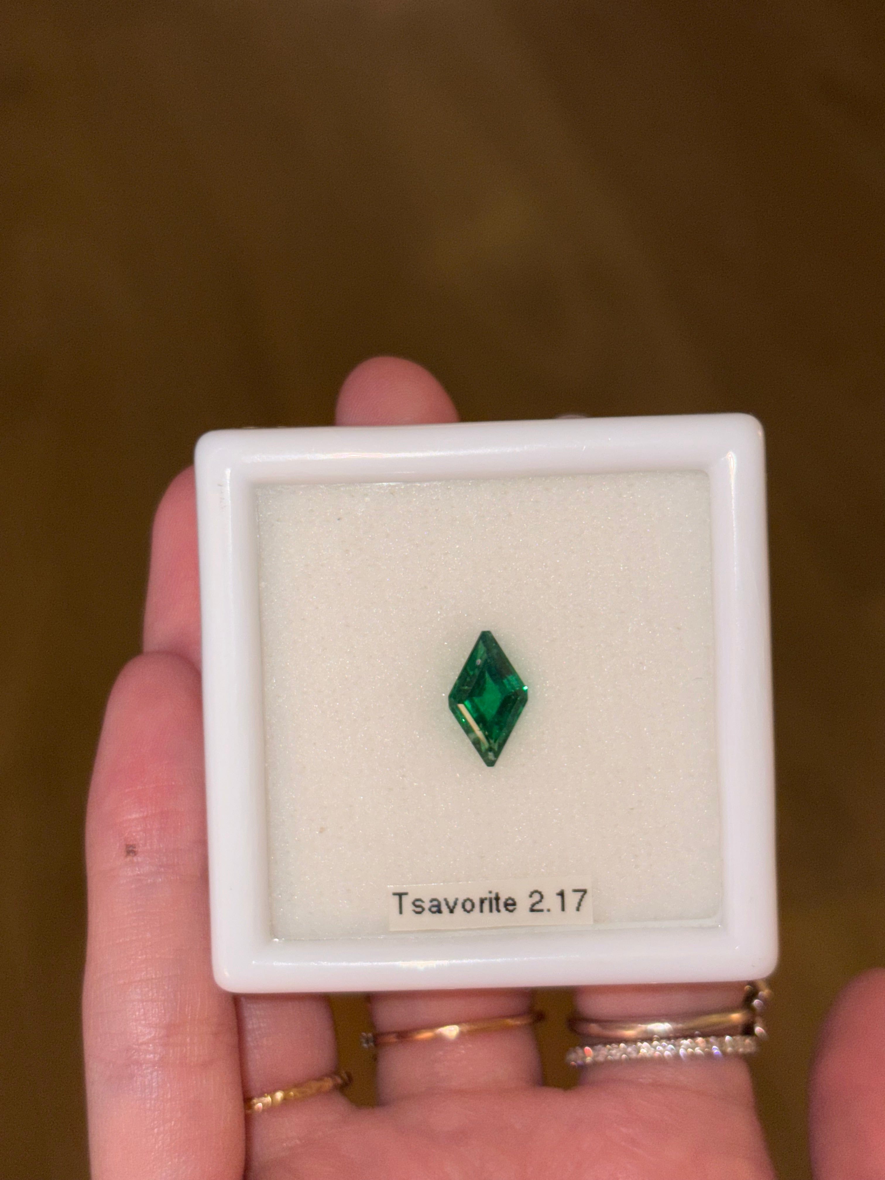 Luxury Promise 2.17ct GRS Tsavorite Fancy Cut DXBCD0350