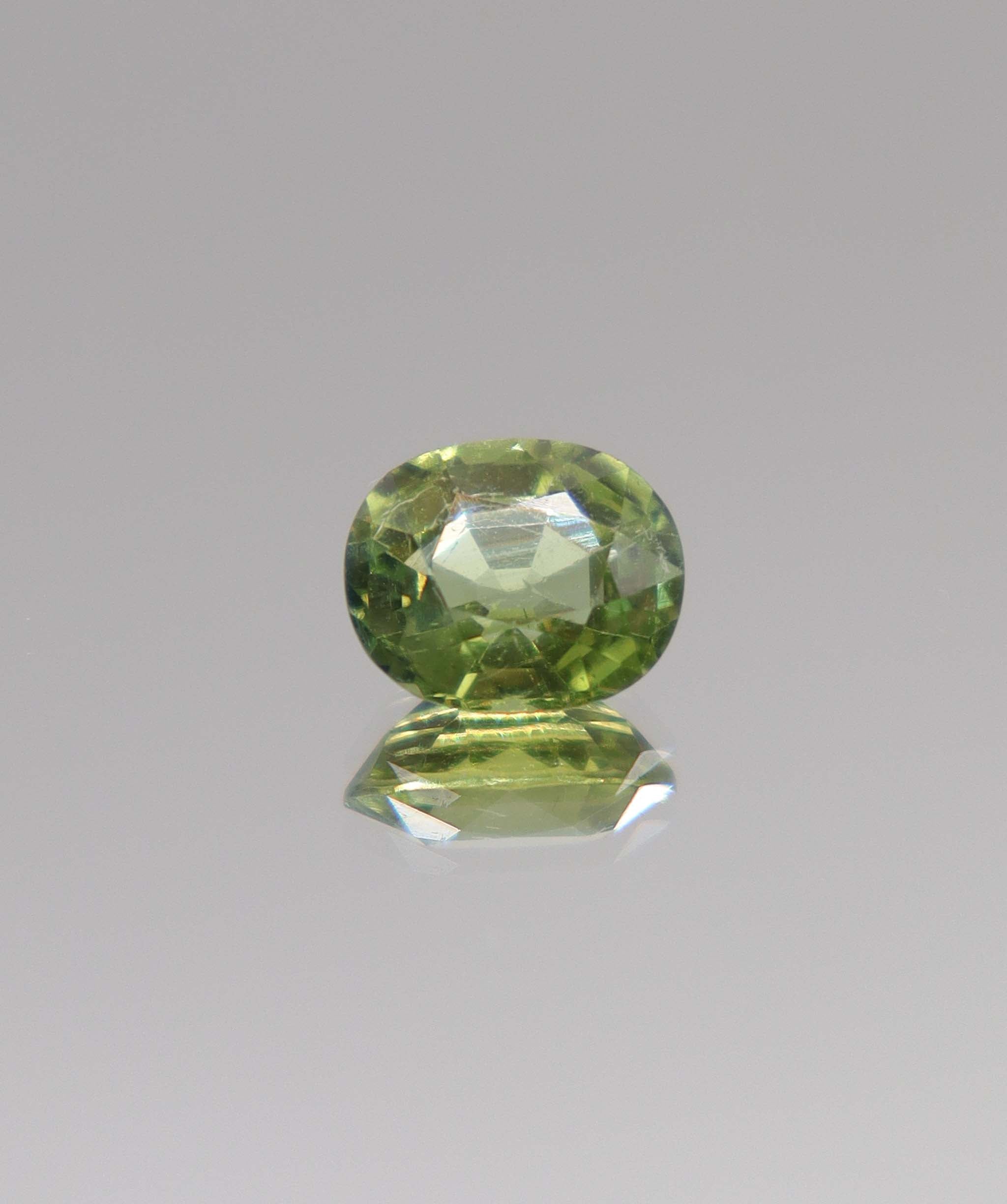 Luxury Promise 2.26ct Green Tourmaline DXBCS0235