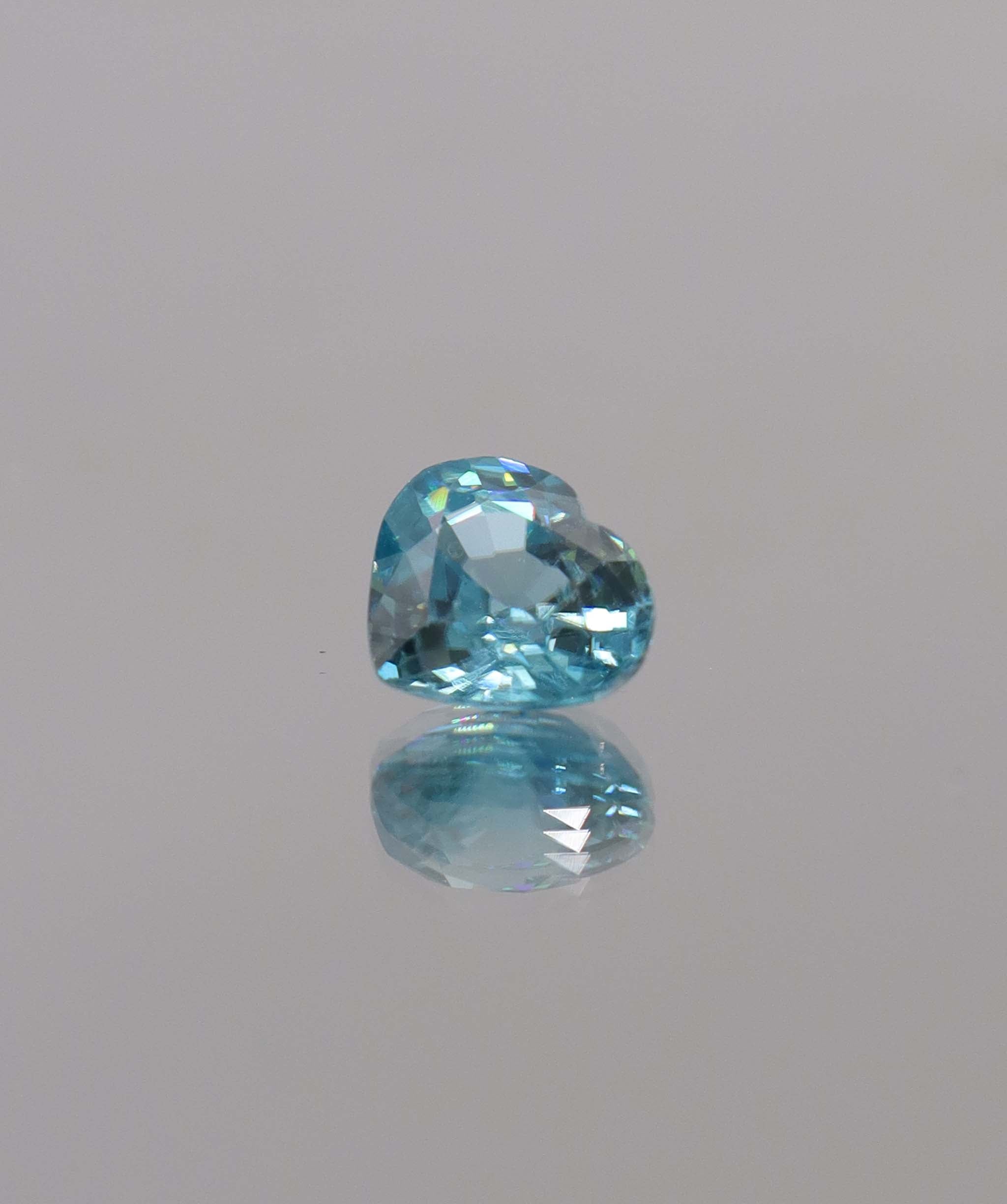 Luxury Promise 2.28 ct Heart Blue Zircon DXBCS1186