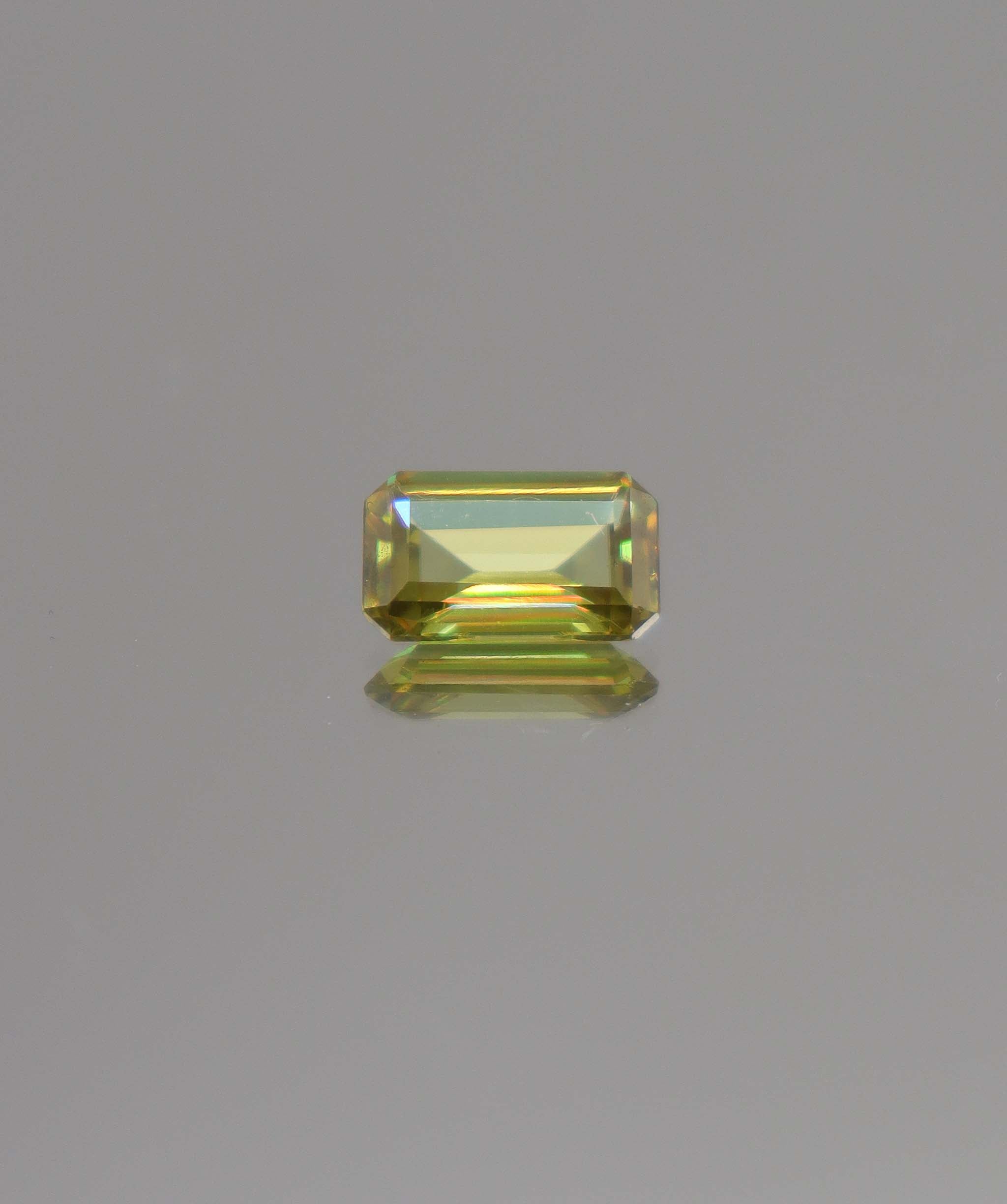 Luxury Promise 2.30ct Sphene  DXBCS0890