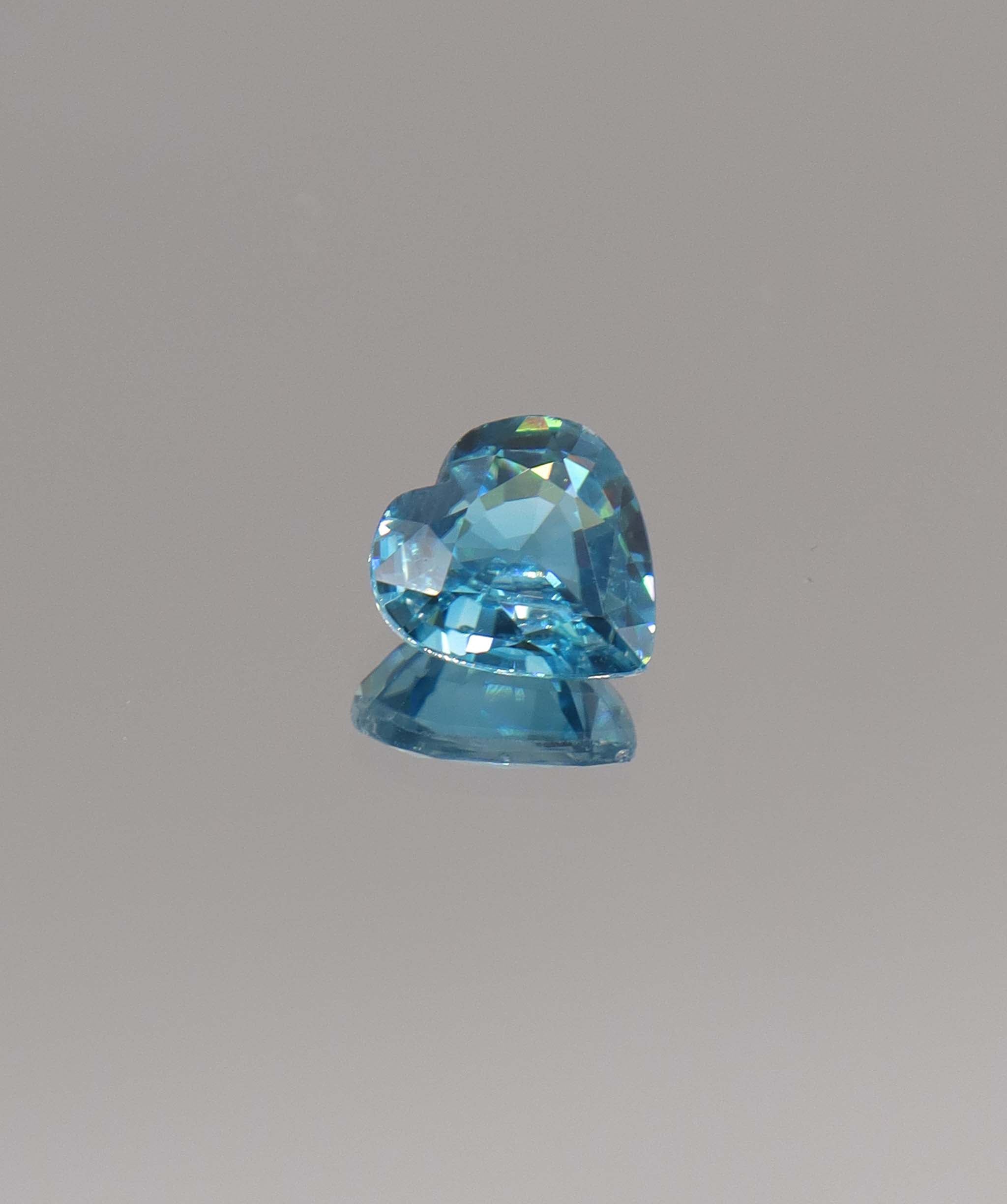 Luxury Promise 2.35 ct Heart Blue Zircon DXBCS1187