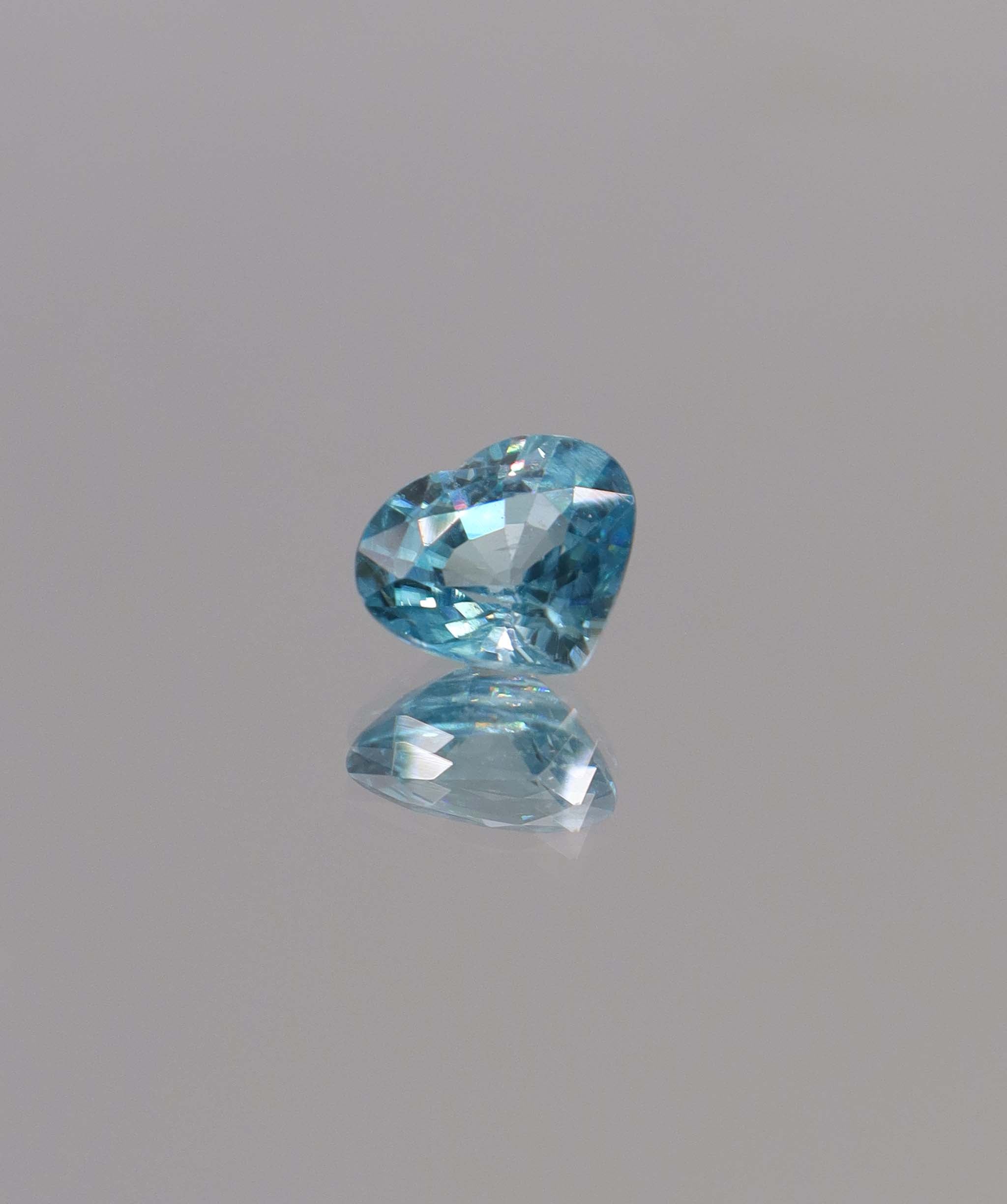 Luxury Promise 2.35 ct Heart Blue Zircon DXBCS1188