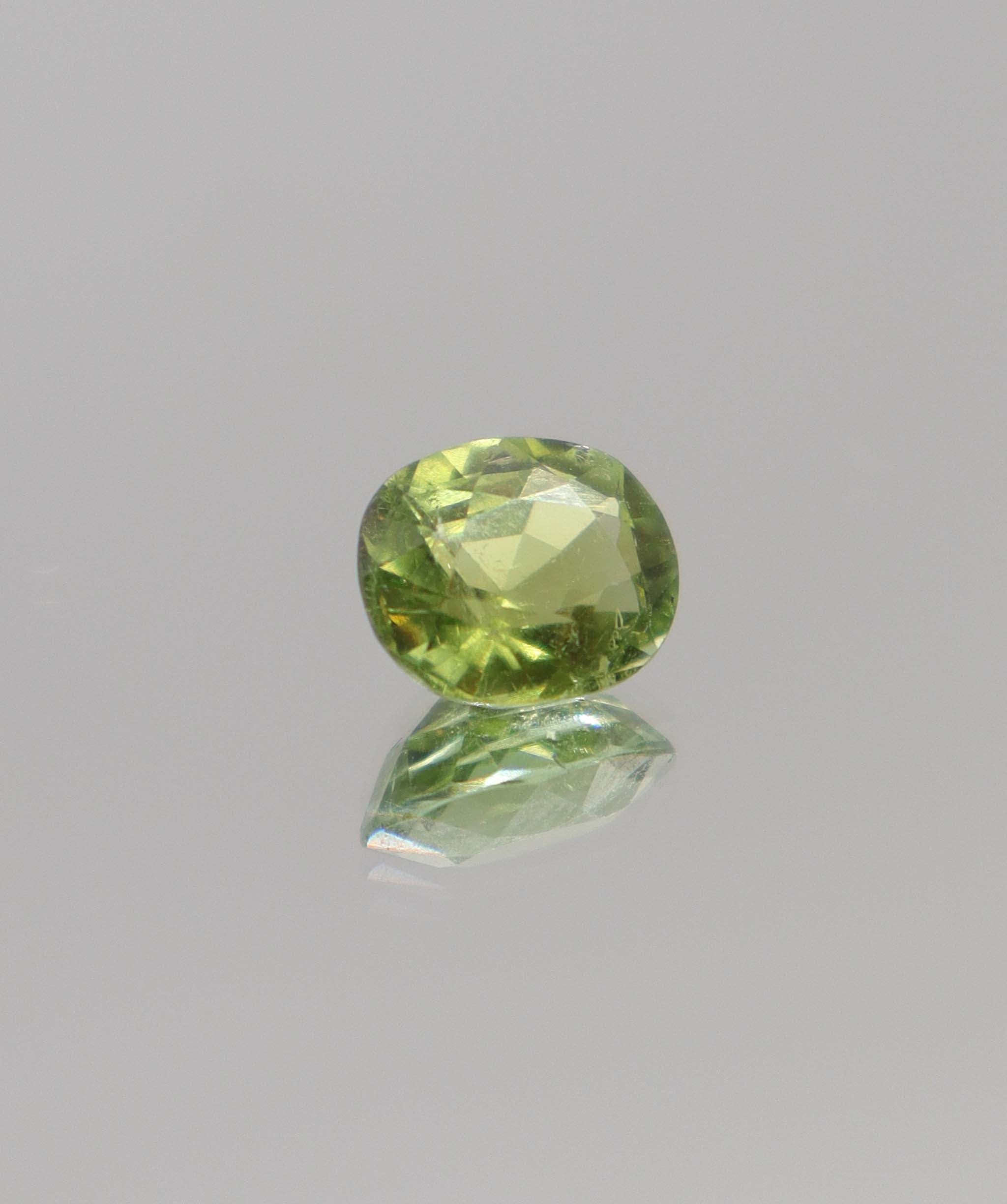 Luxury Promise 2.43ct Green Tourmaline DXBCS0231