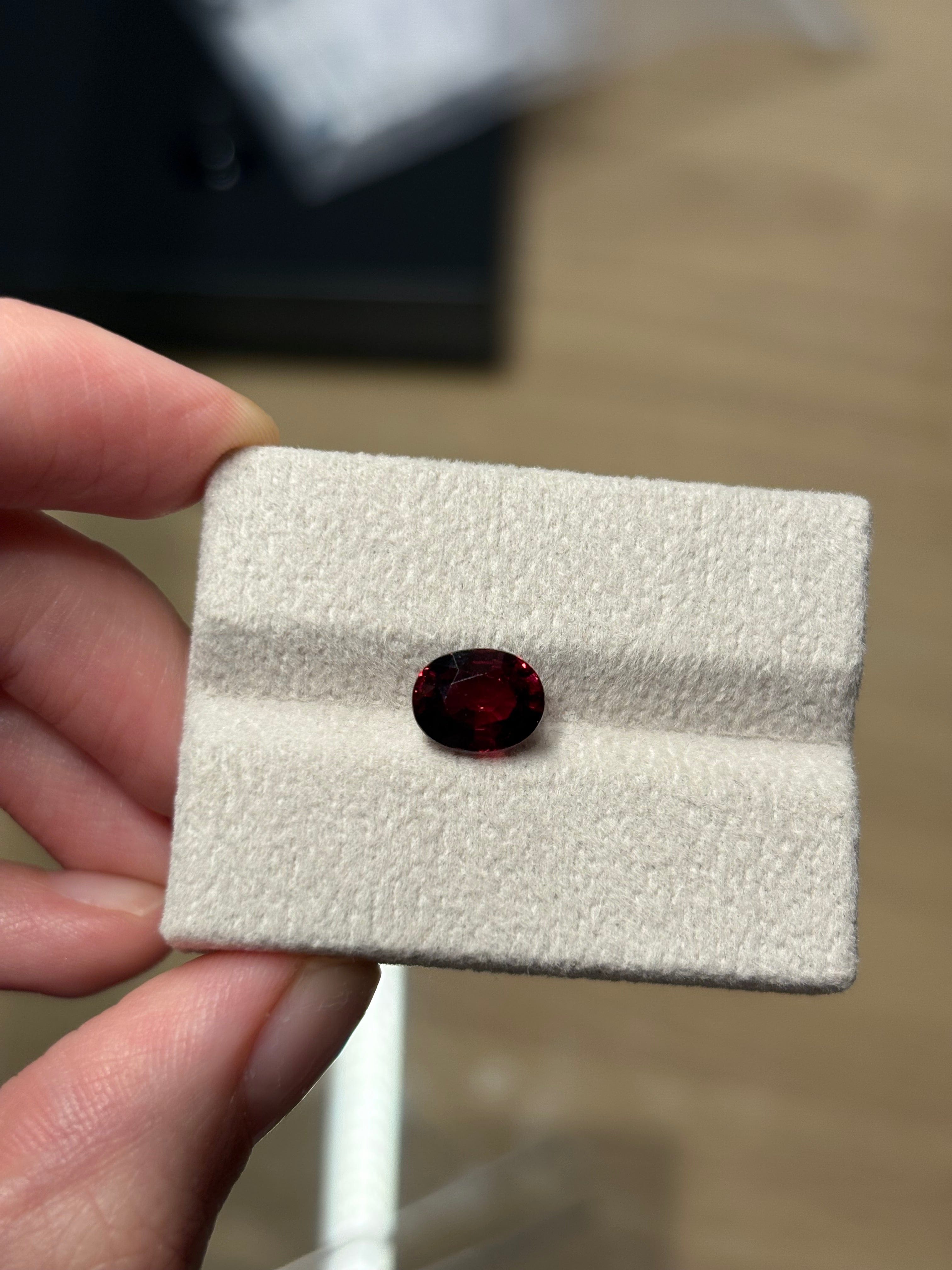 Luxury Promise 2.45ct Rhodolite DXBCS0119