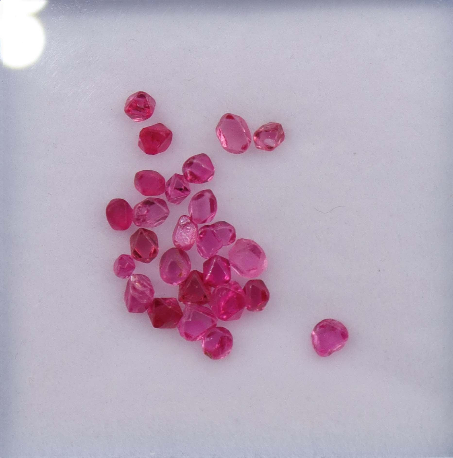 Luxury Promise 2.50ct Jedi Neon Pink Spinel Rough Crystals (25pcs) DXBCS2200