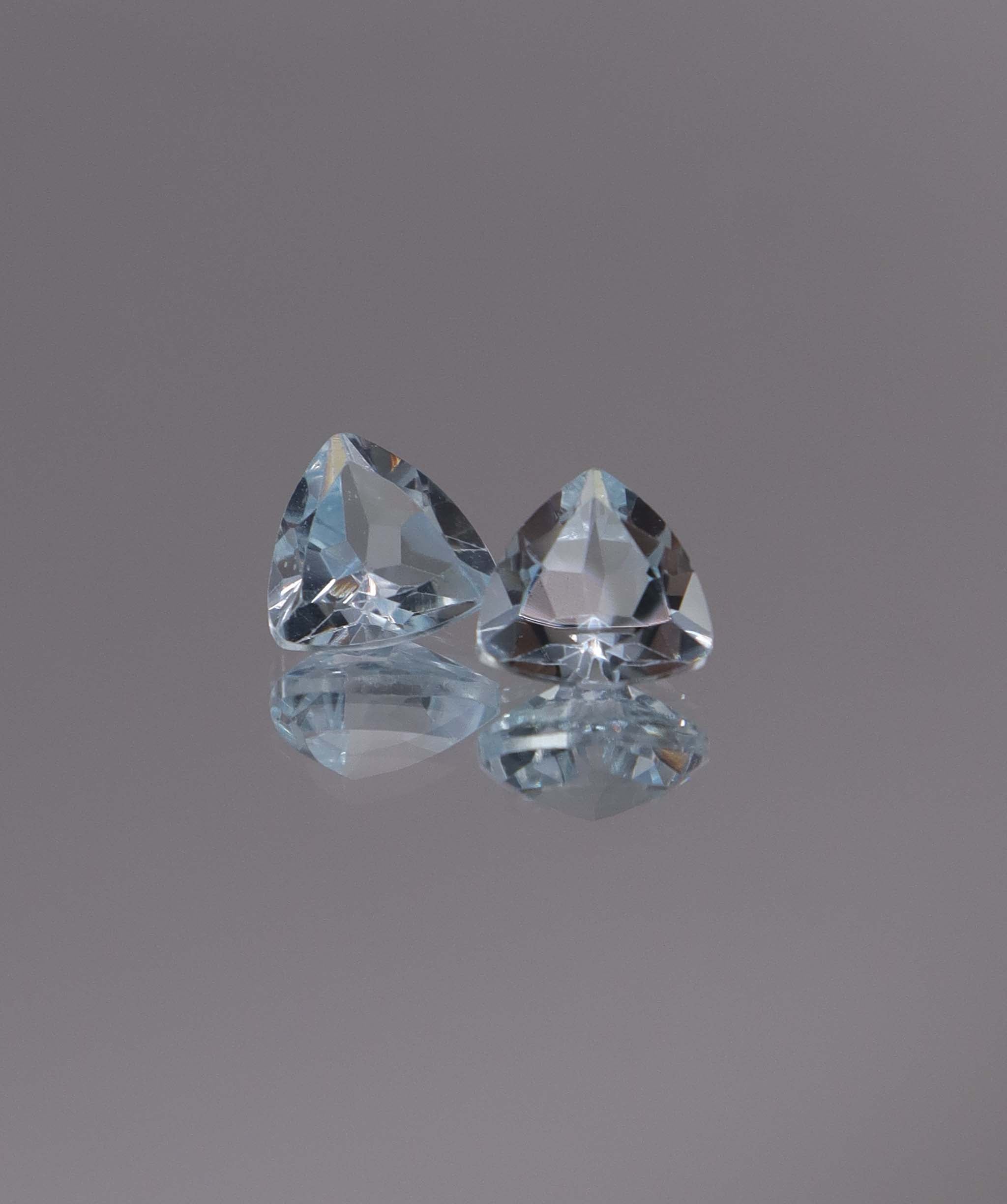 Luxury Promise 2.50ct Sky Blue Topaz Trillion pair DXBCS1220