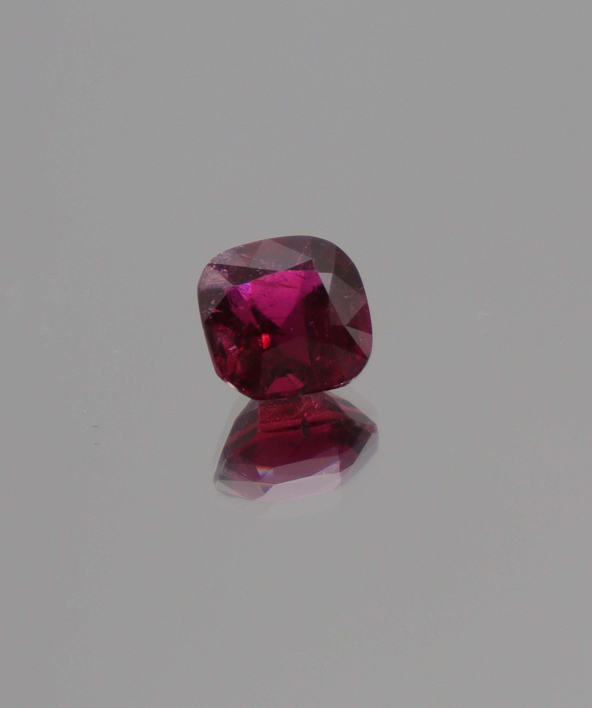 Luxury Promise 2.50ct Vibrant Rubellite cushion DXBCD0737