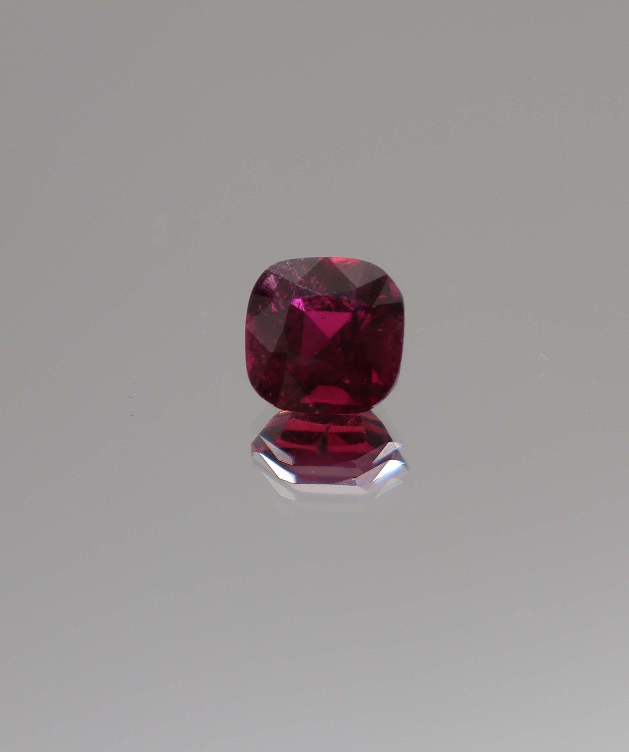 Luxury Promise 2.50ct Vibrant Rubellite cushion DXBCD0737
