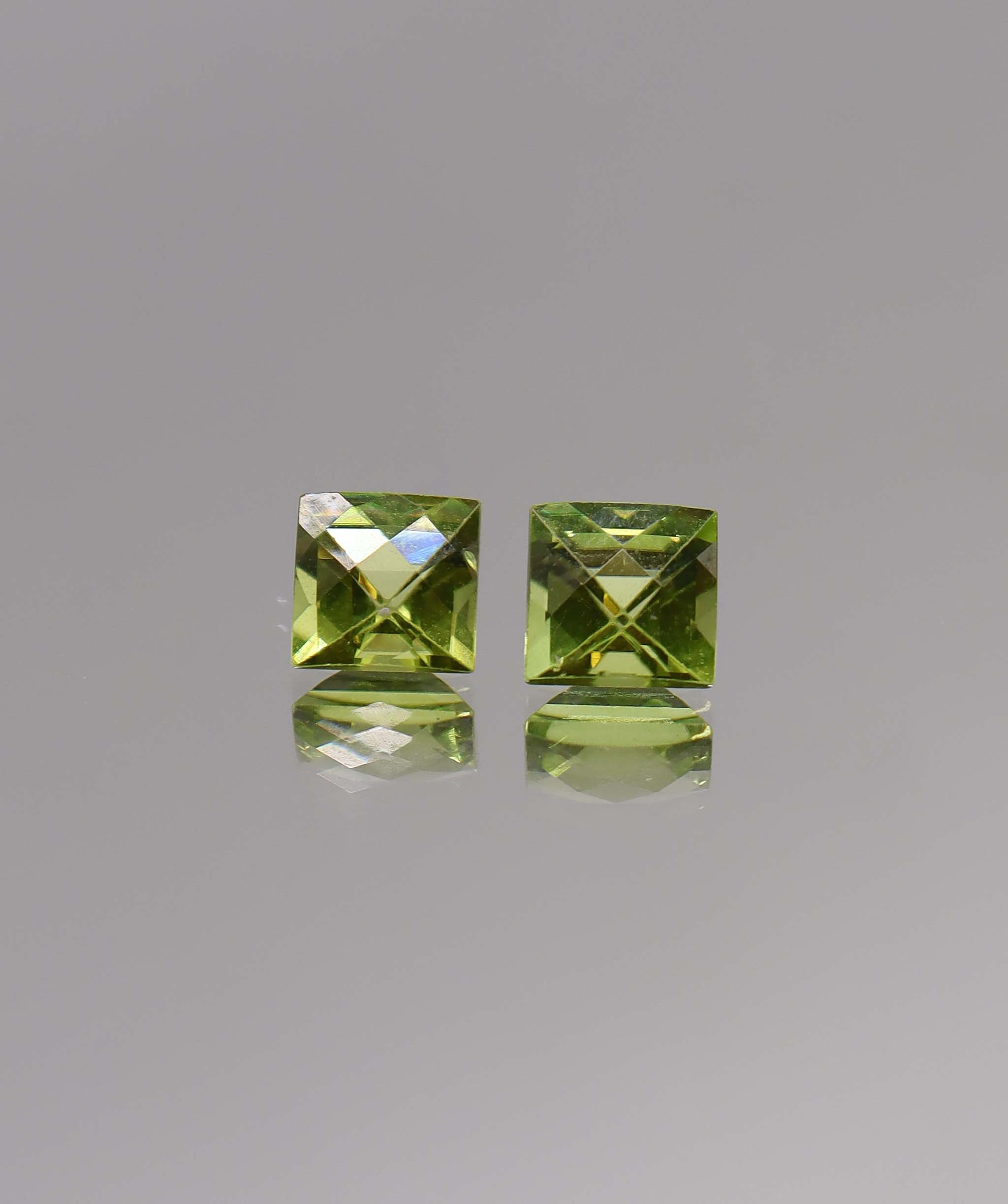 Luxury Promise 2.56cts peridot arizona princess pair cut DXBD0525