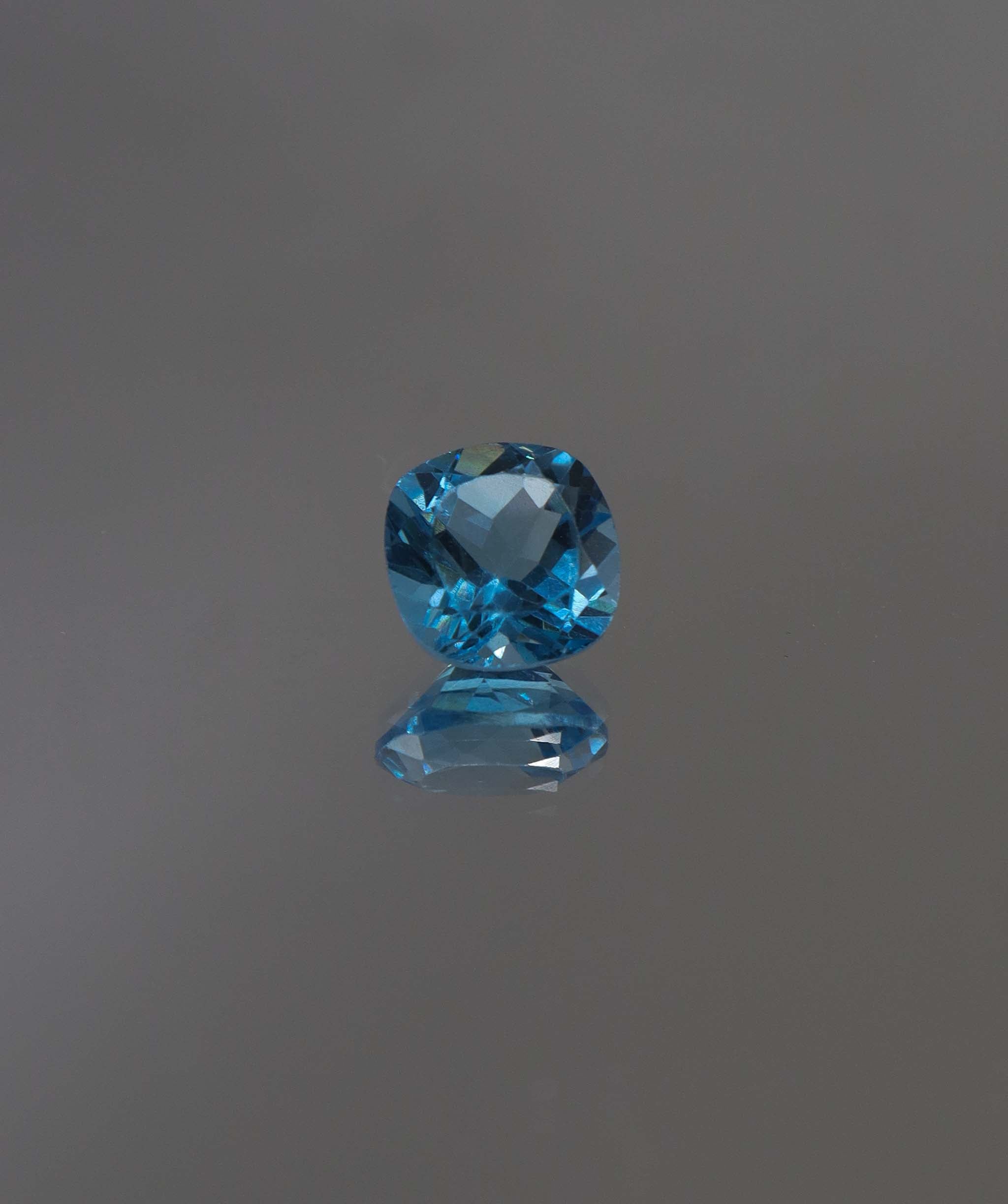 Luxury Promise 2.65 carat Swiss Topaz 9 DXBS5147