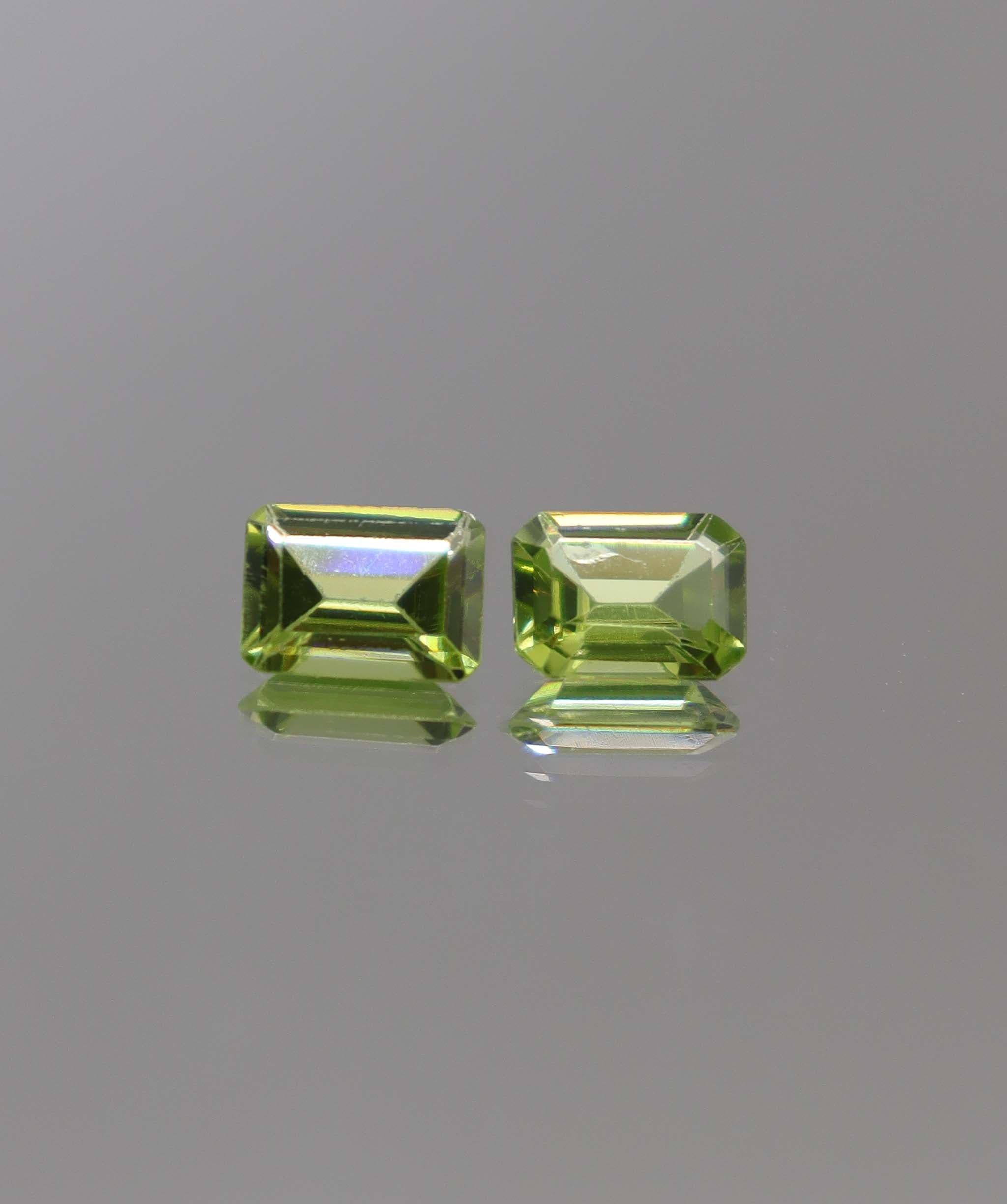 Luxury Promise 2.74ct Peridot Emerald pair DXBCS2284