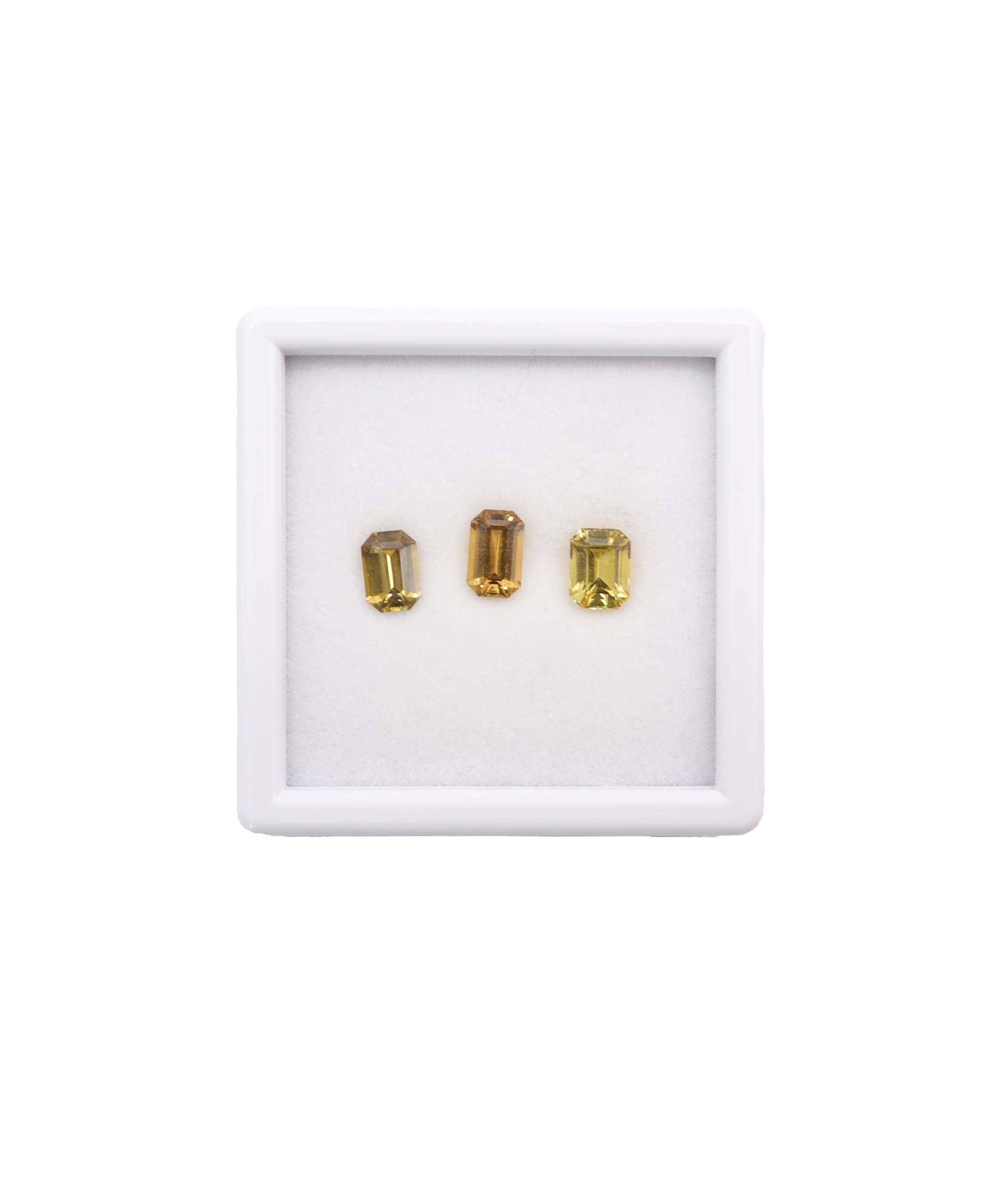 Luxury Promise 2.82ct "Gold" Chrysoberyl Set 3 Emerald cut stonesDXBD0561