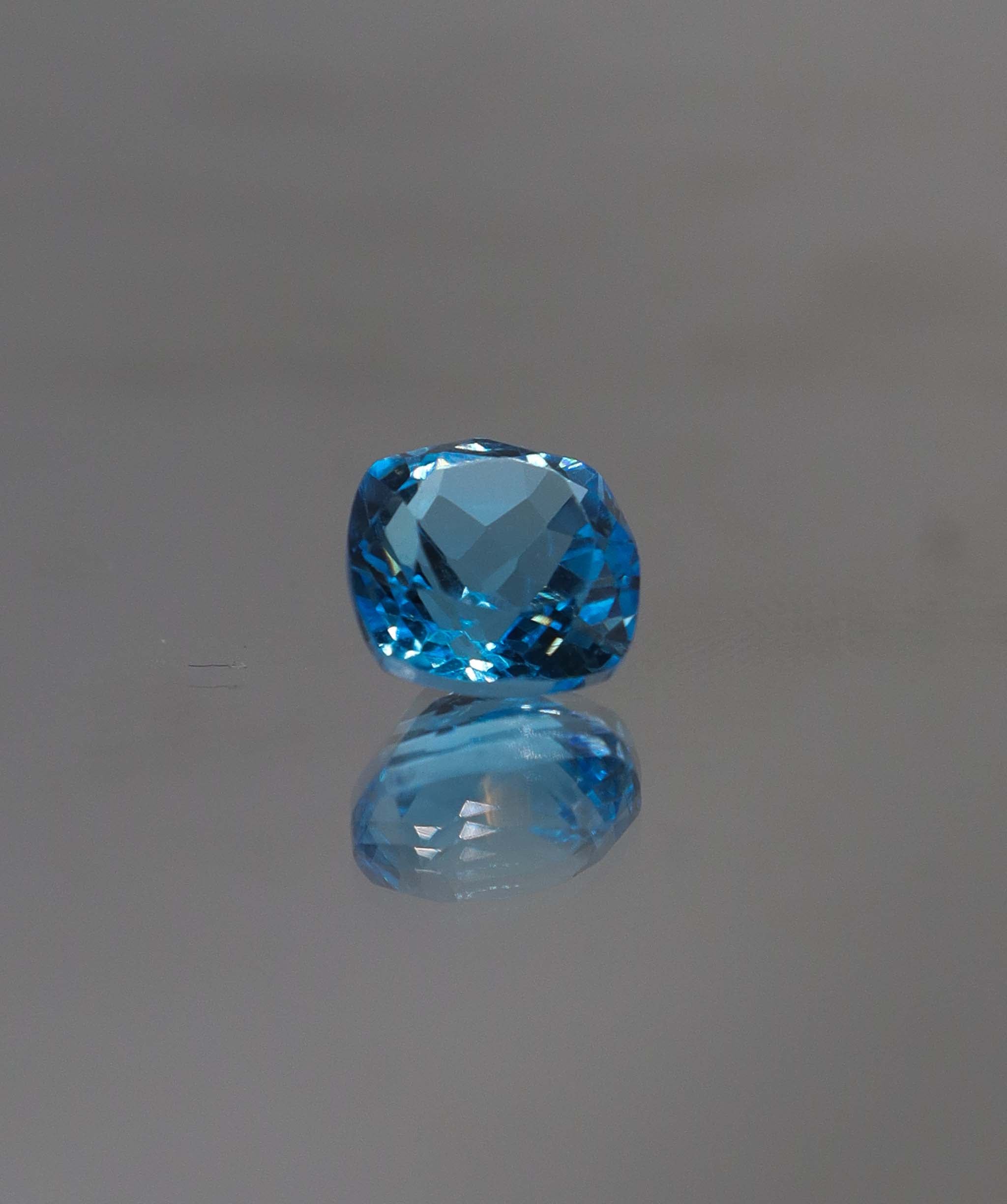 Luxury Promise 2.84ct Swiss Topaz 19 DXBS5157
