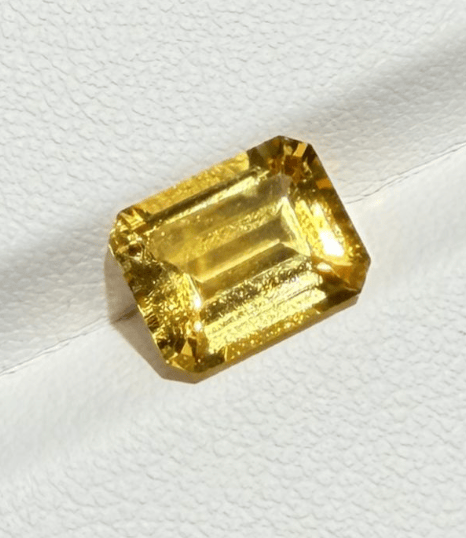 Luxury Promise 2.85ct Yellow Heliodor ( golden beryl) DXBCS4347