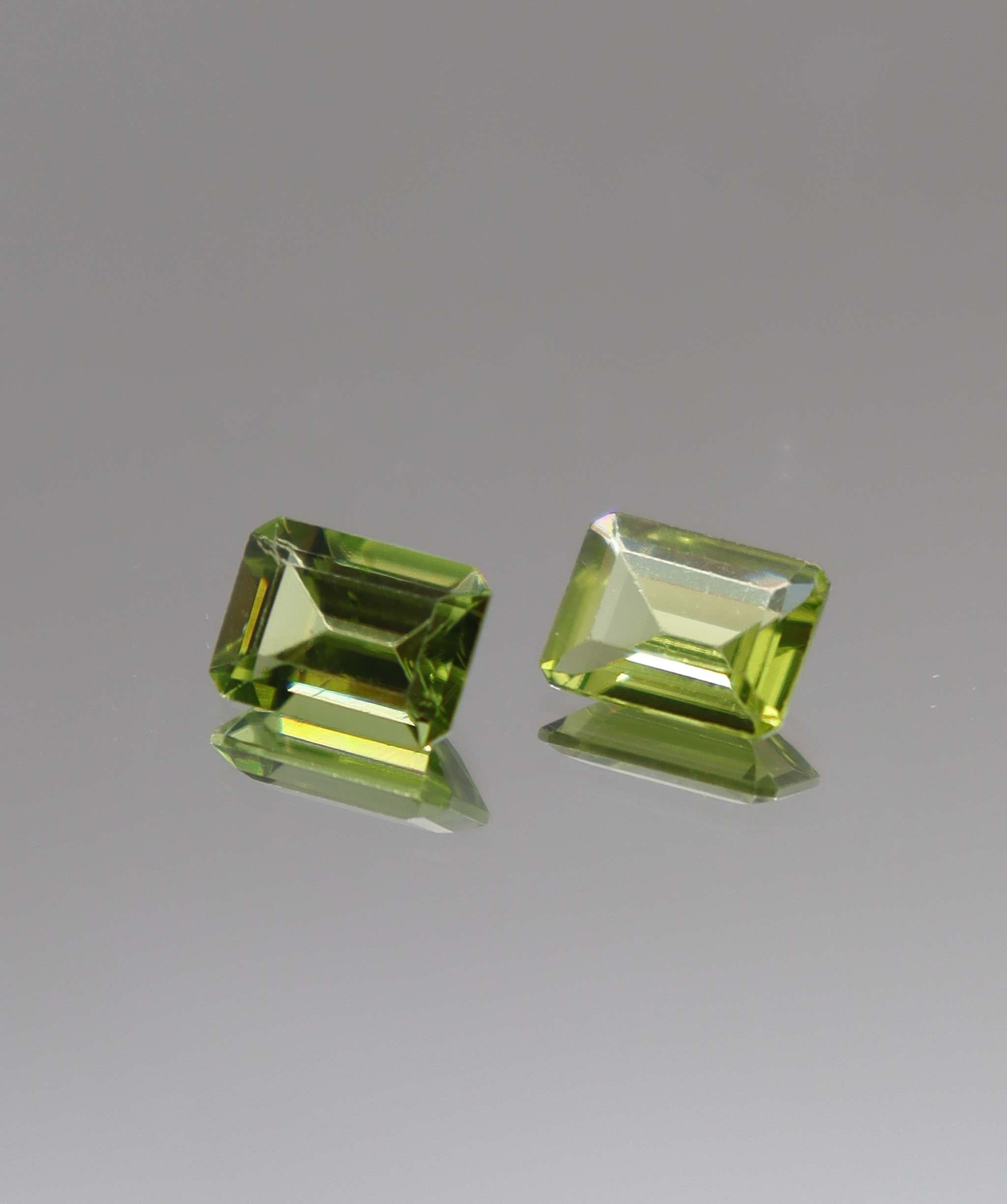 Luxury Promise 2.92ct Peridot Emerald pair DXBCS2278