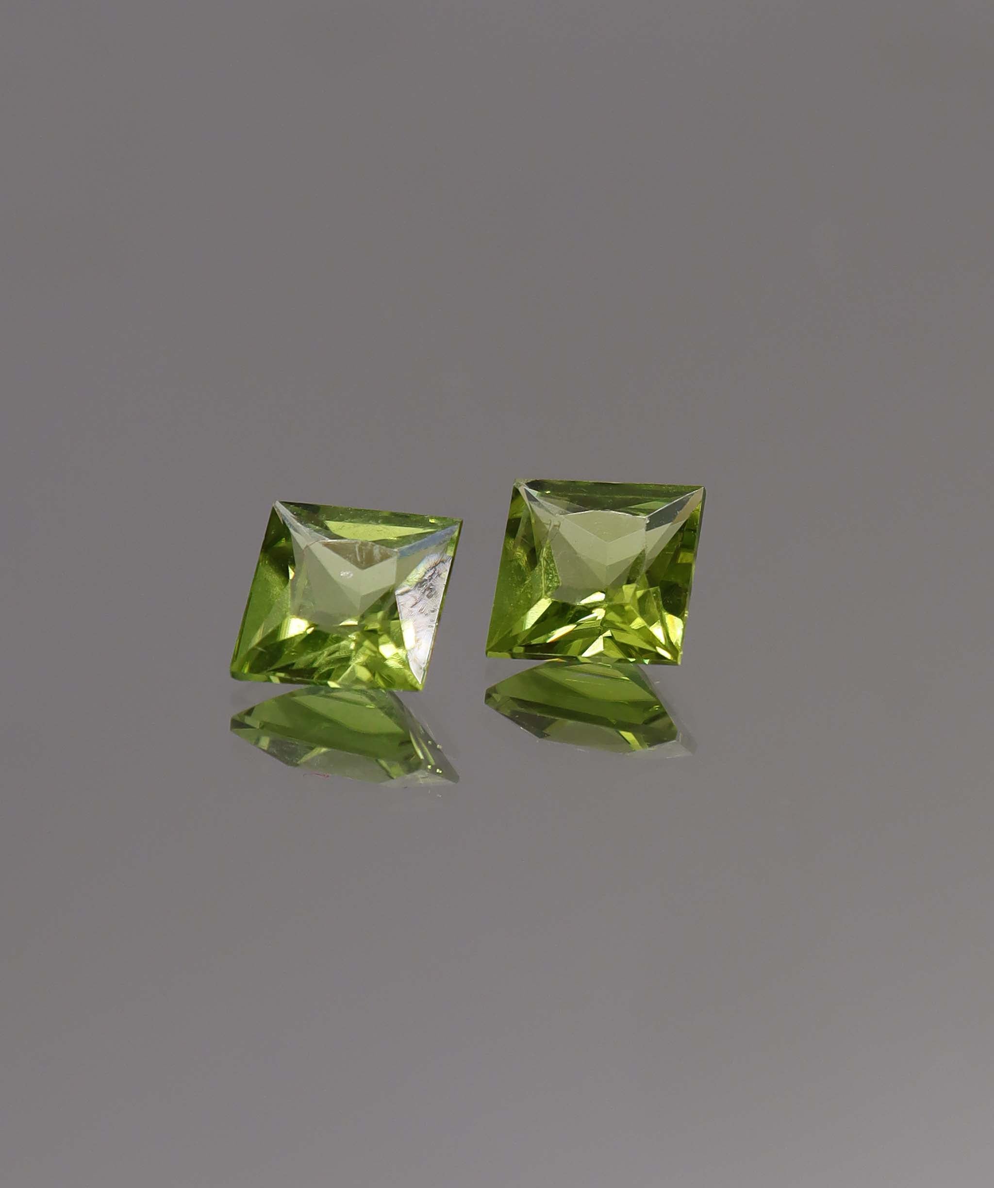 Luxury Promise 3.06ct Peridot PAIR Princess DXBCS0073