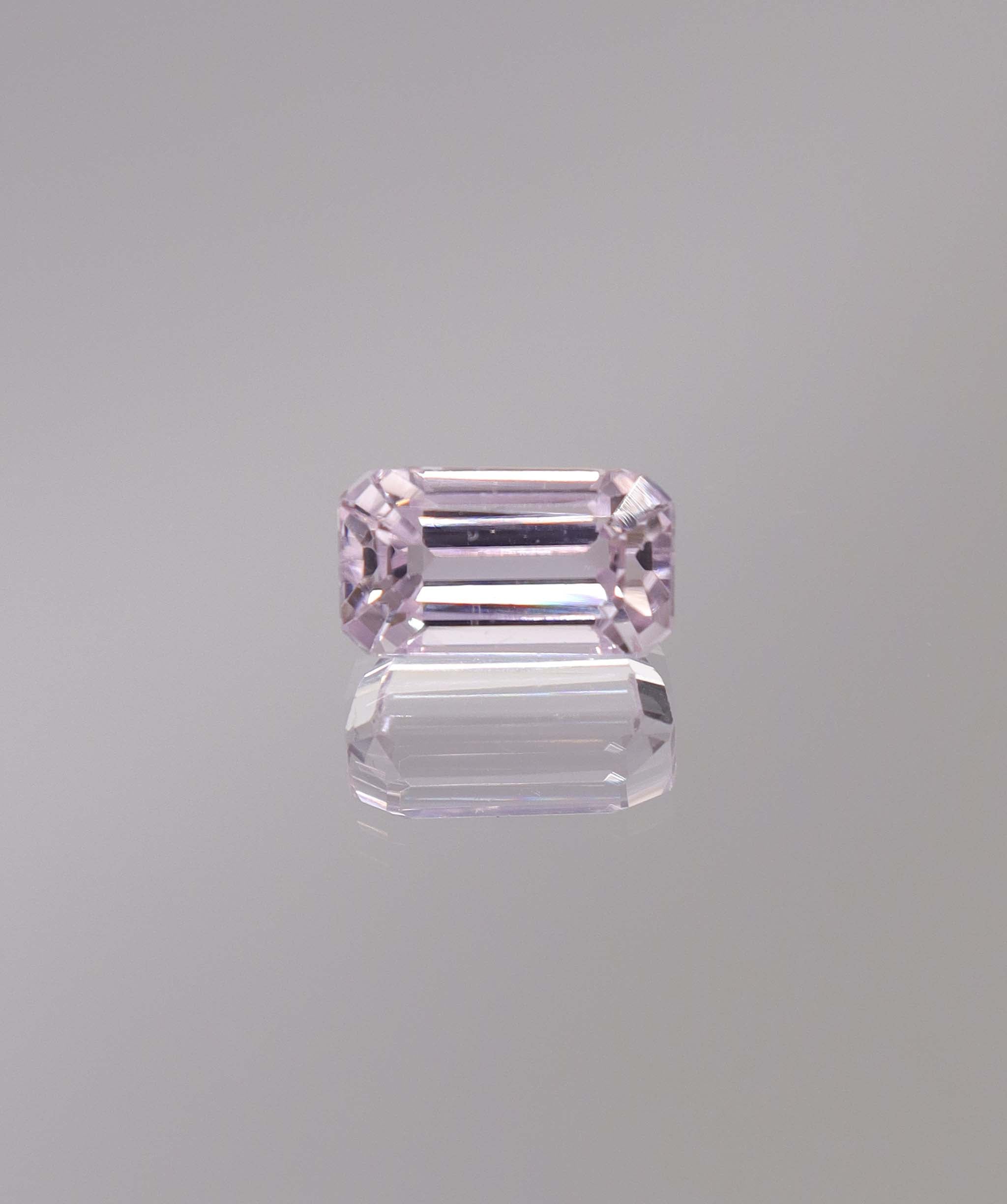 Luxury Promise 3.08ct Kunzite Emerald  DXBCS1241