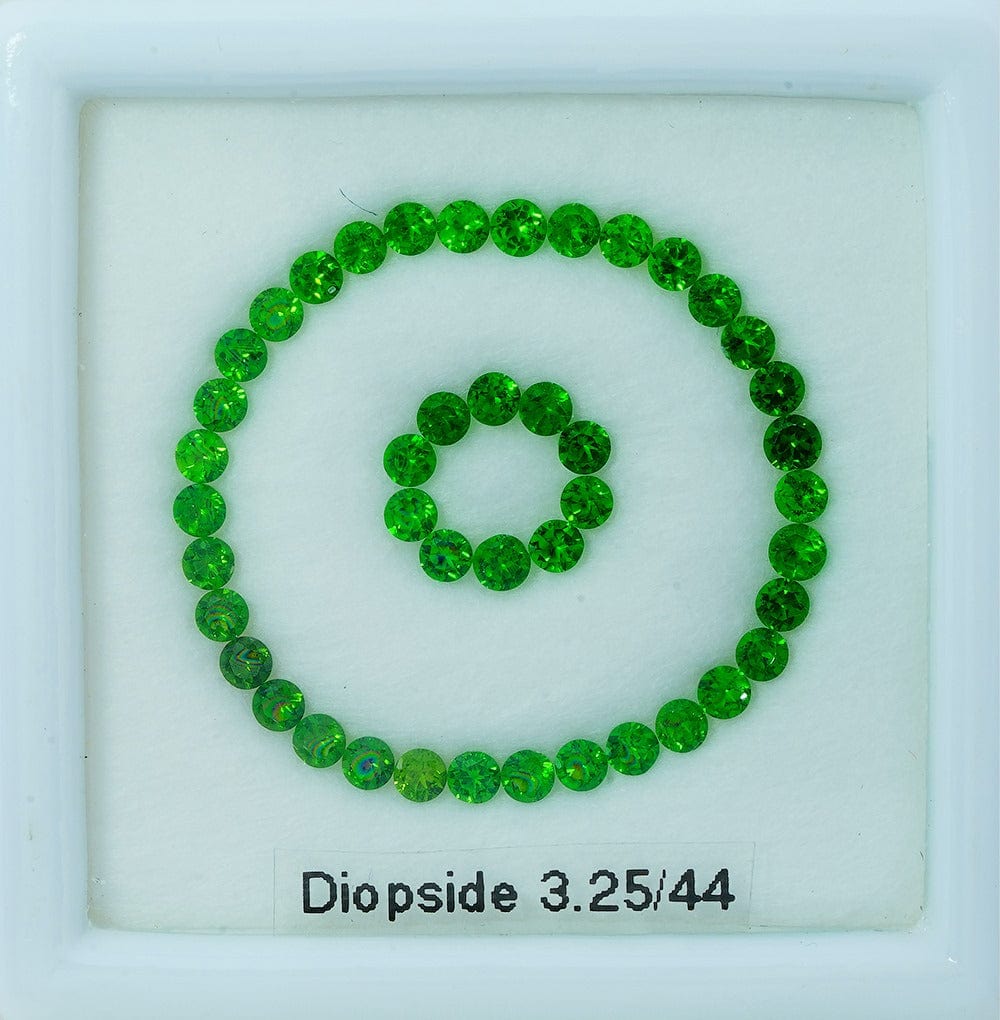 Luxury Promise 3.25ct Siberian Diopside Set for Eternity Band/Tennis bracelet/Choker. Calibrated 2.5mm. 44pcs. RDC0457