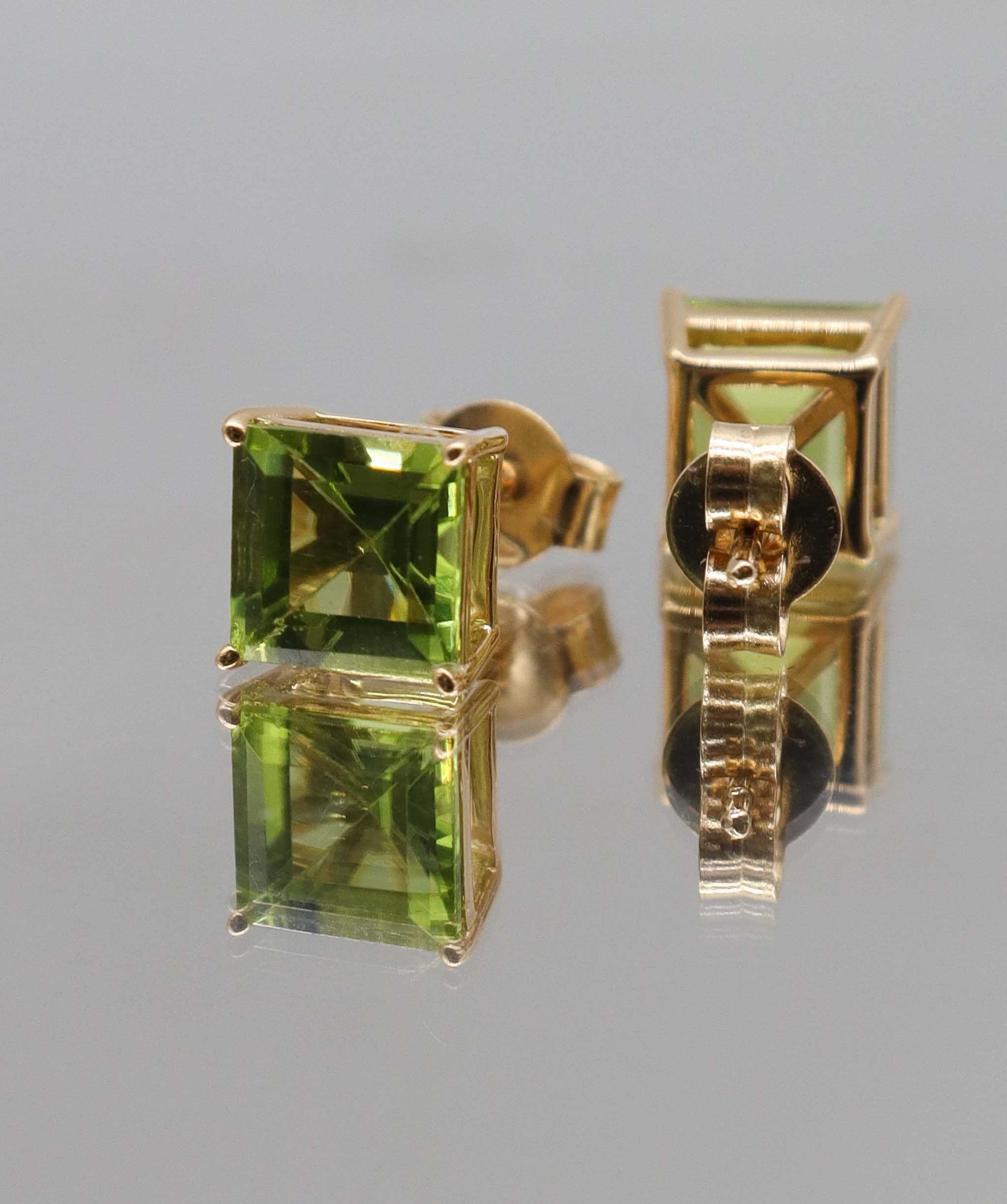 Luxury Promise 3.27ct Peridot Princess cut YG studs DXBS5638