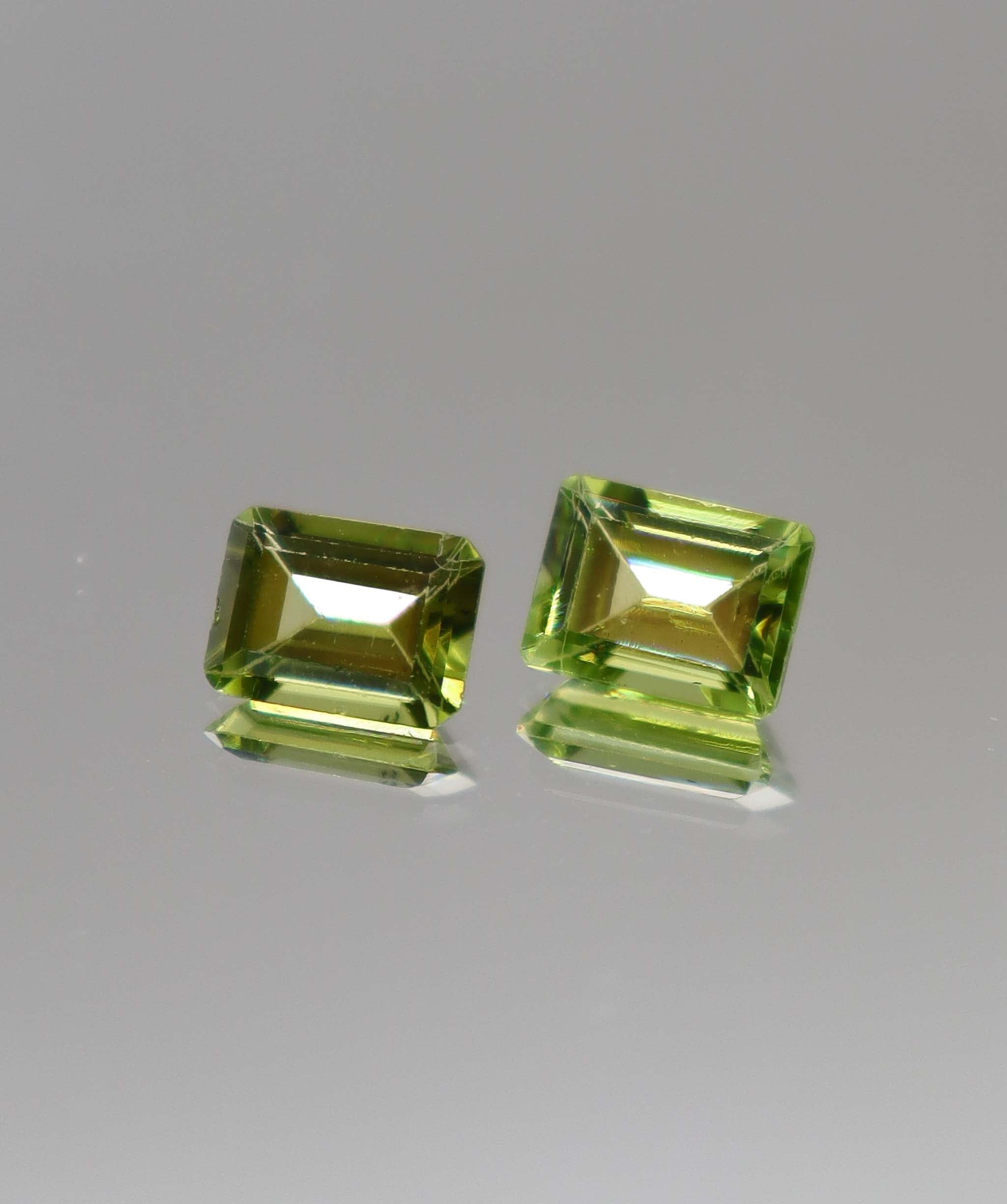 Luxury Promise 3.32ct Peridot Emerald pair DXBCS2283