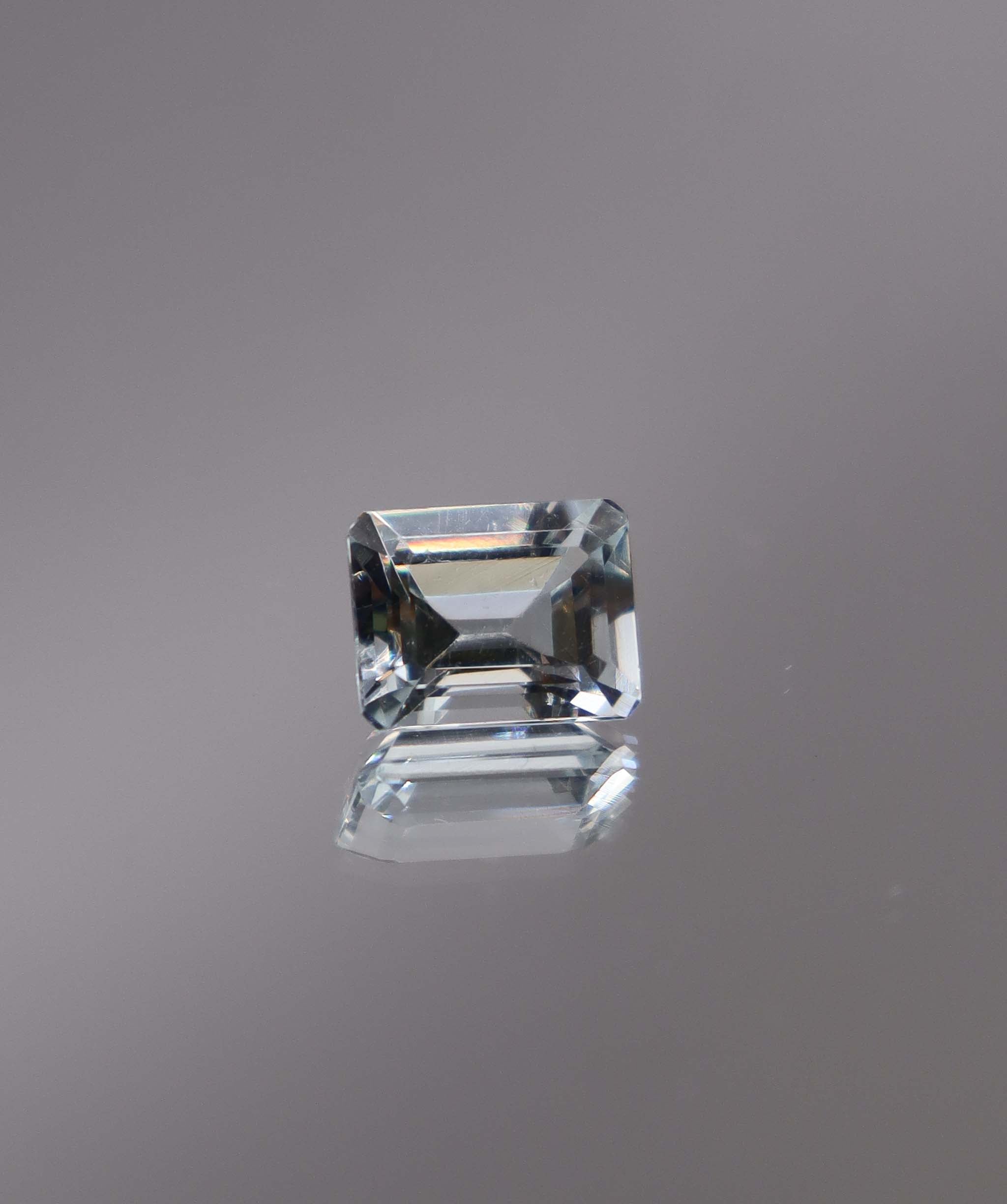 Luxury Promise 3.33ct Aquamarine Emerald DXBCS0100
