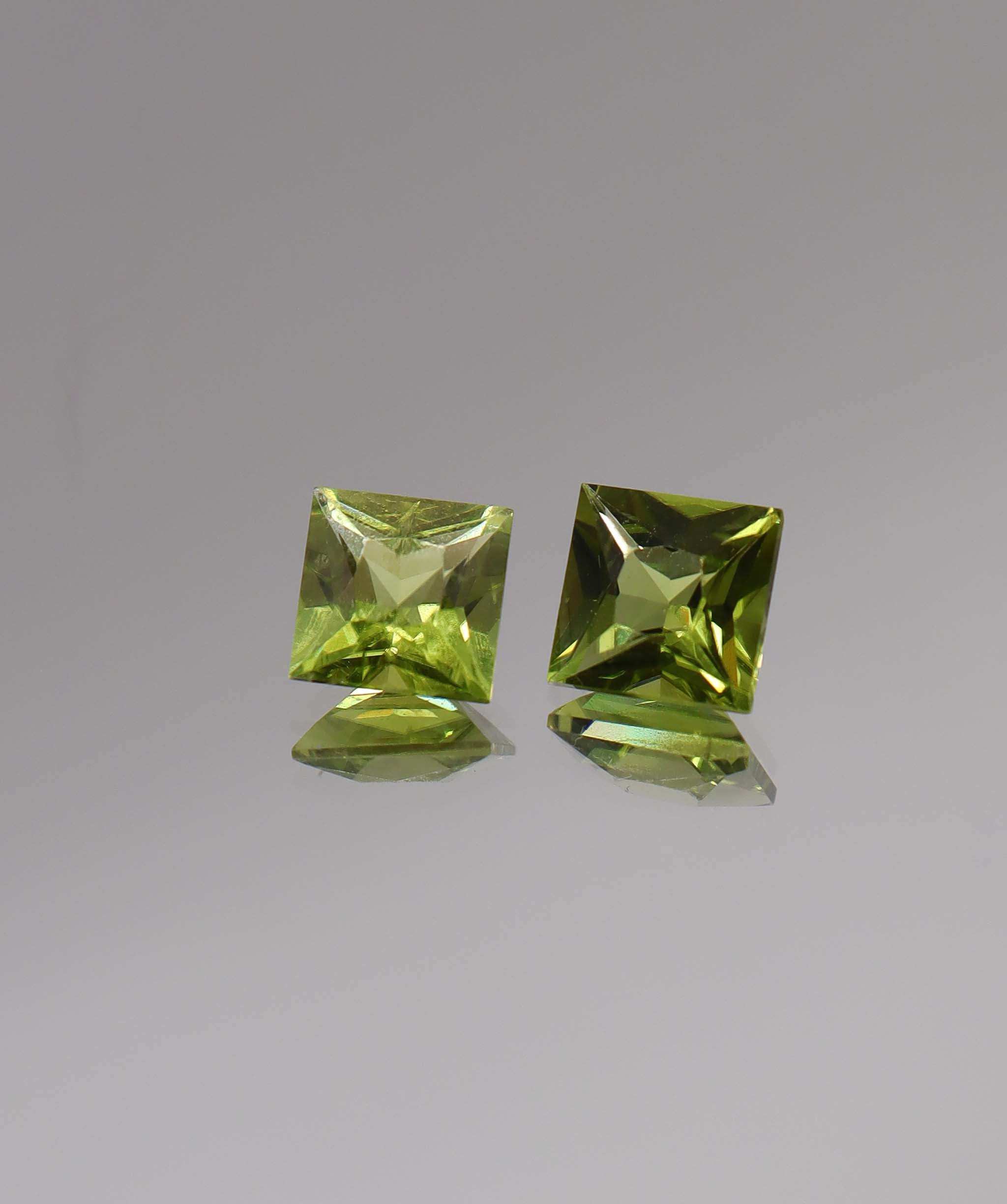 Luxury Promise 3.40ct Peridot PAIR Princess DXBCS0070