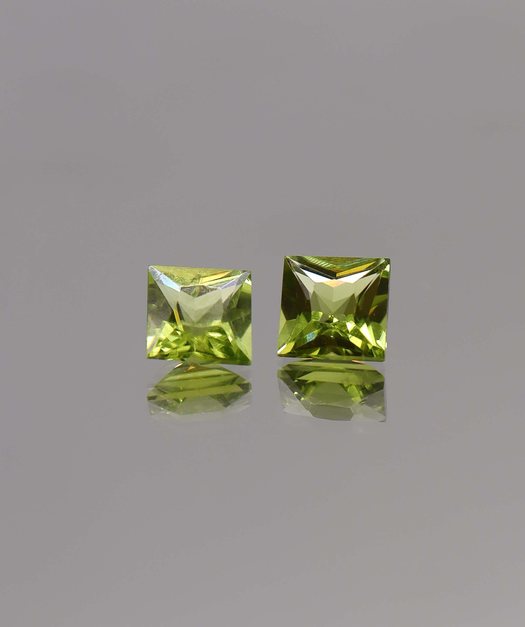 Luxury Promise 3.40ct Peridot PAIR Princess DXBCS0070