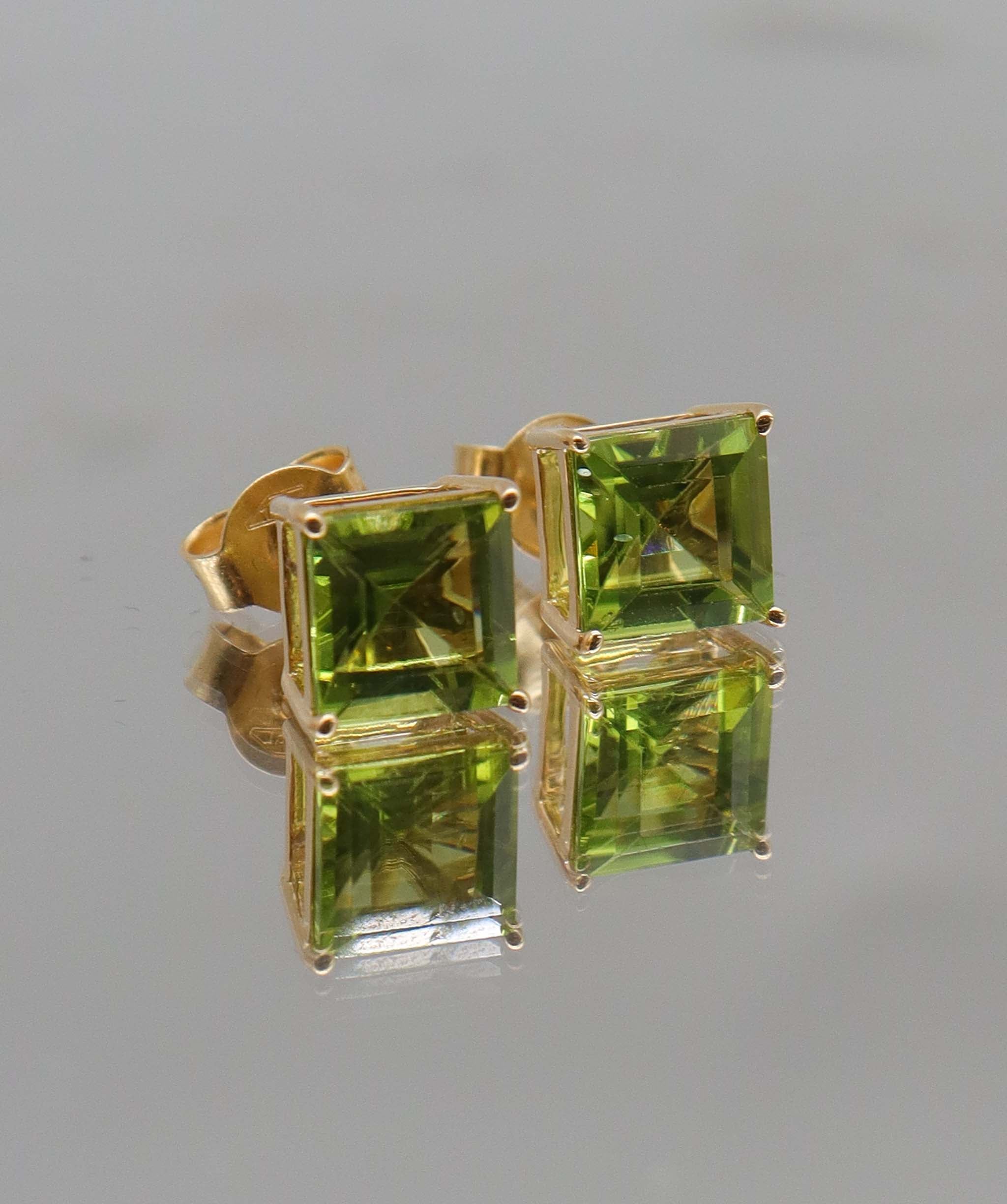 Luxury Promise 3.47ct Peridot Princess cut YG studs DXBS5639