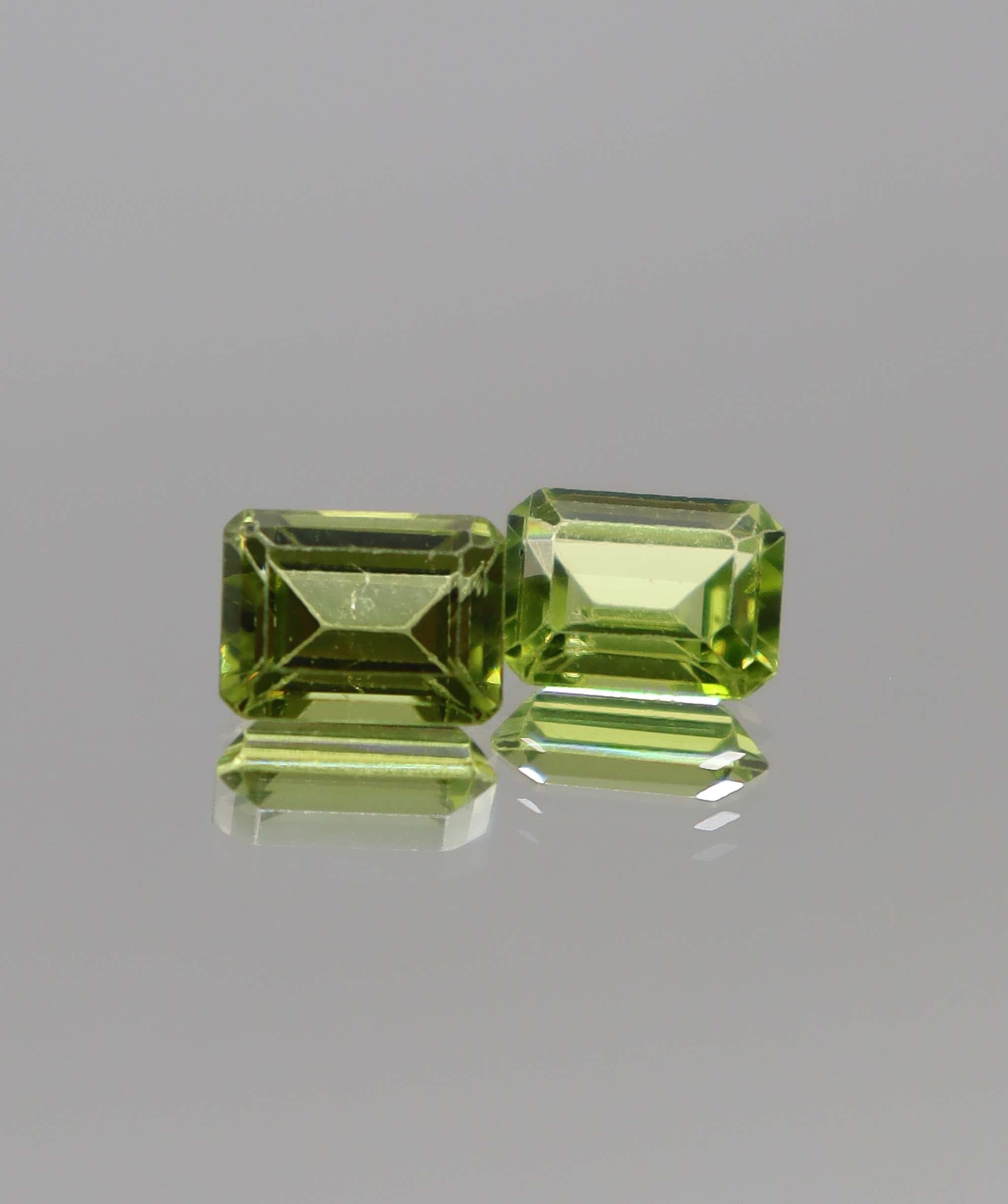 Luxury Promise 3.57ct Peridot Emerald pair DXBCS2280