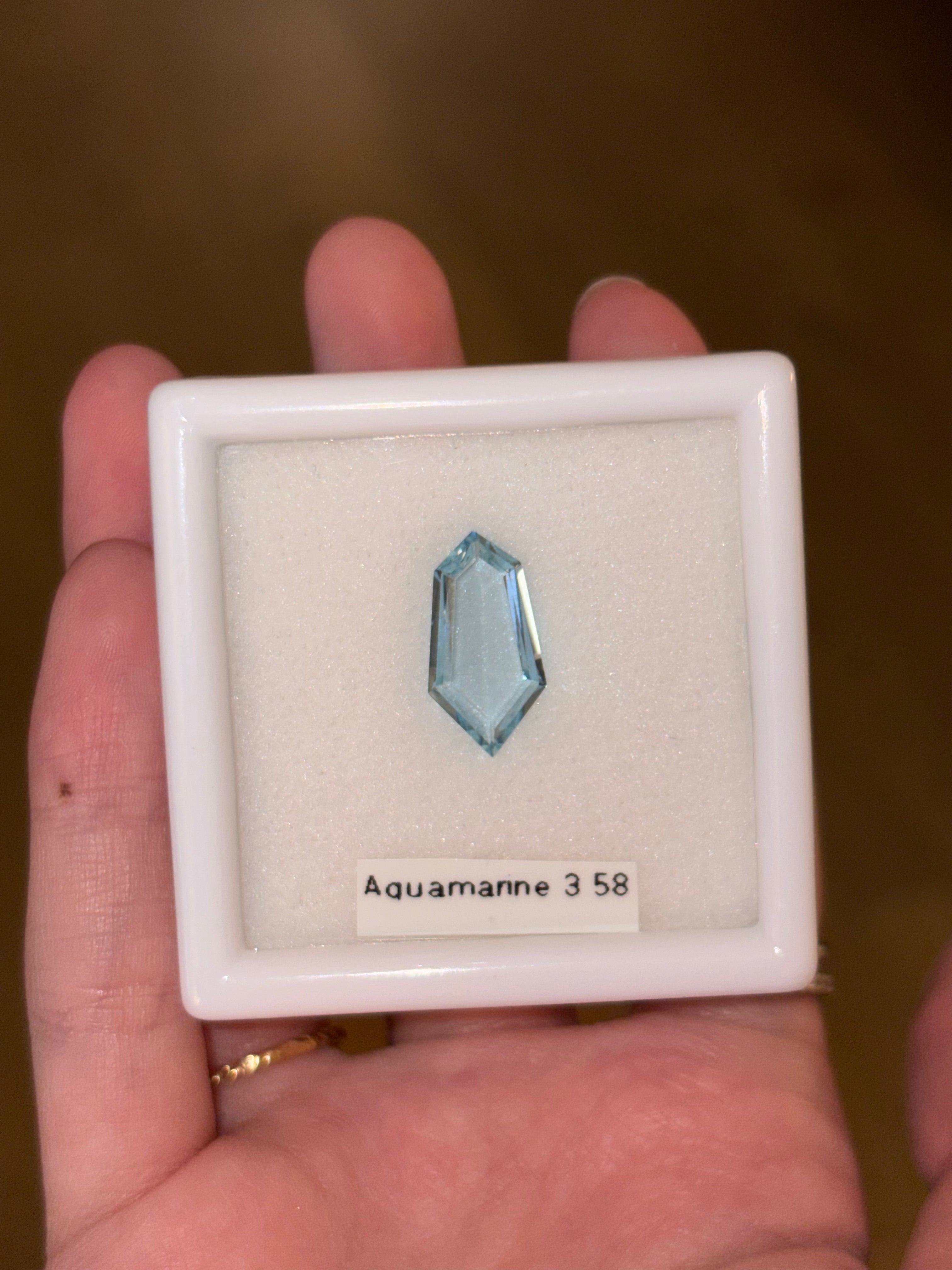 Luxury Promise 3.58ct Aquamarine DXBCD0359