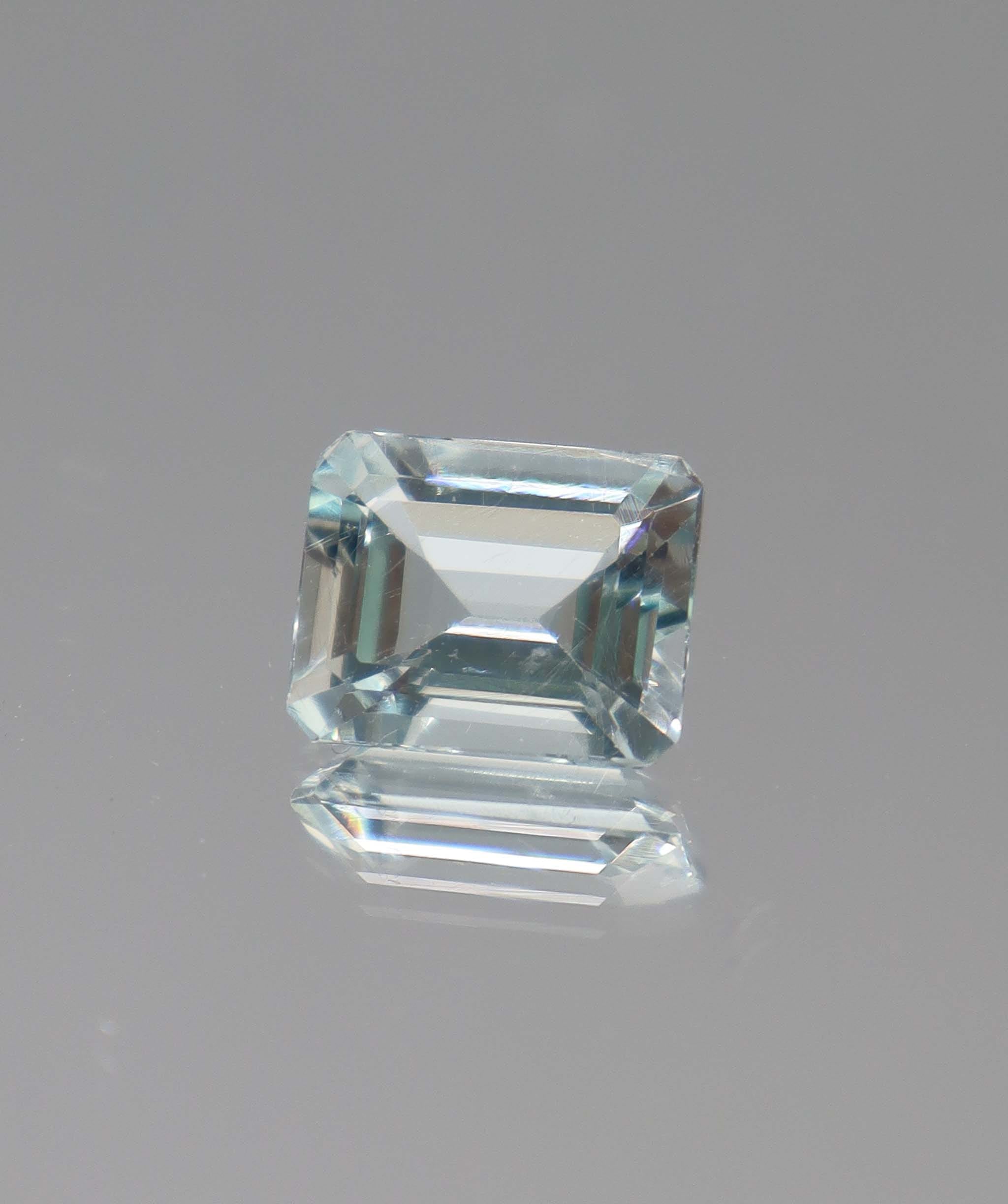 Luxury Promise 3.65ct Aquamarine Emerald cut DXBCS4461