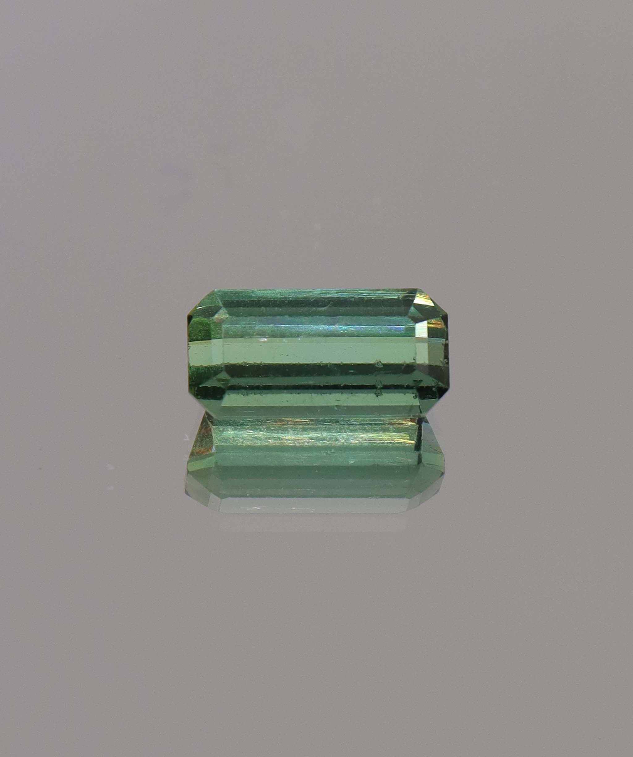 Luxury Promise 3.70ct Green Tourmaline single DXBCS1099