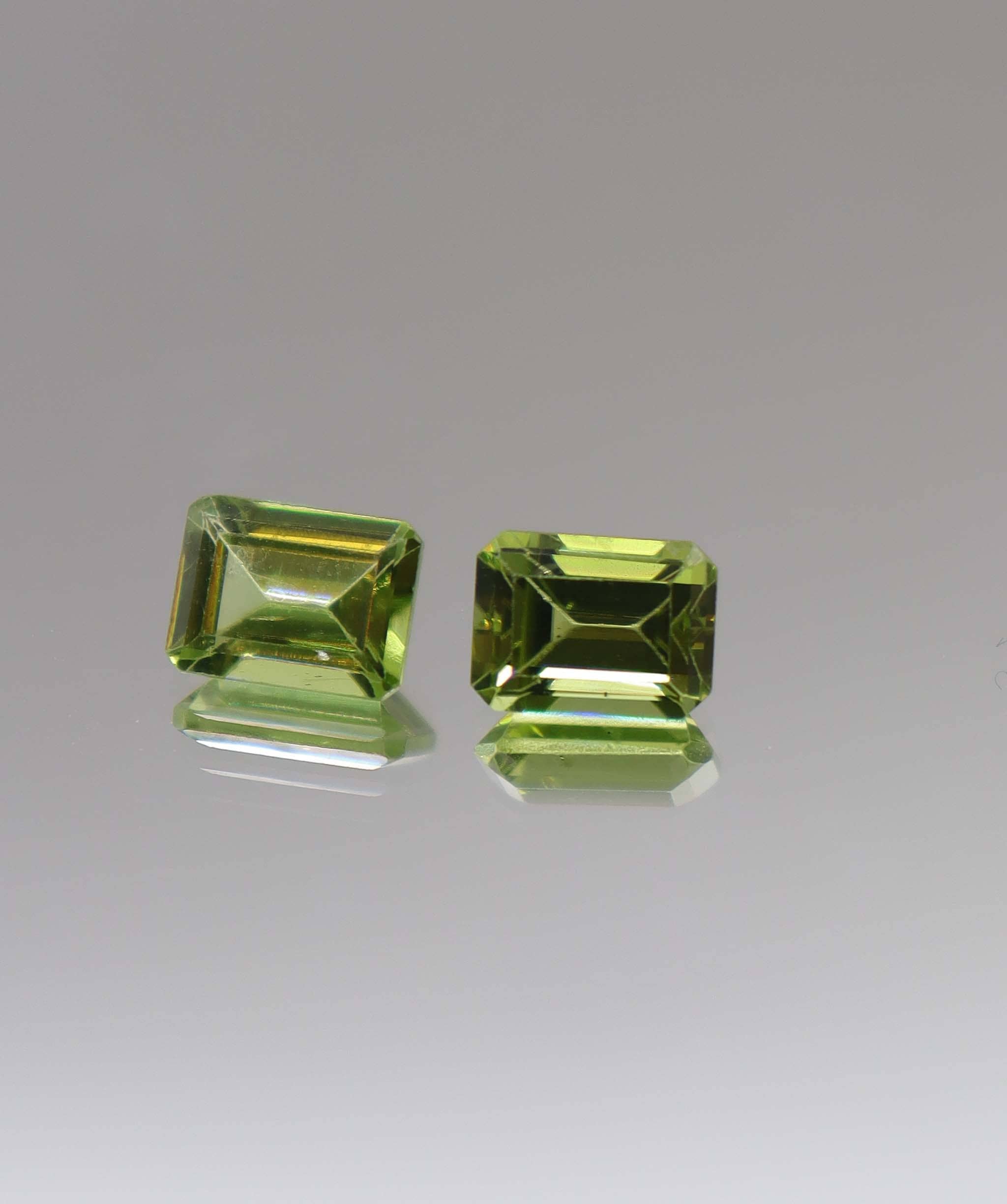 Luxury Promise 3.70ct Peridot Emerald pair DXBCS2277
