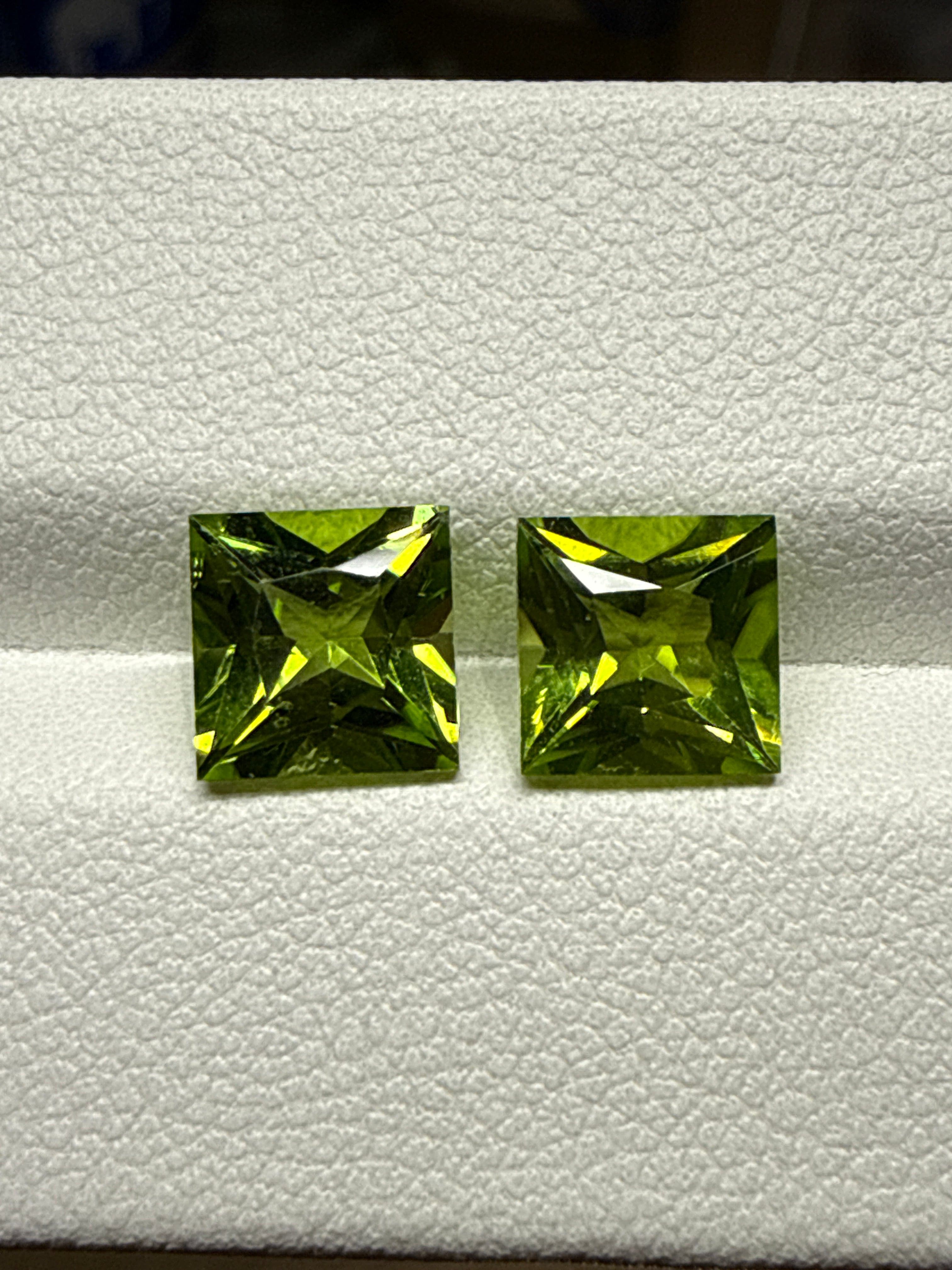 Luxury Promise 3.84ct Peridot PAIR Princess DXBCS0068