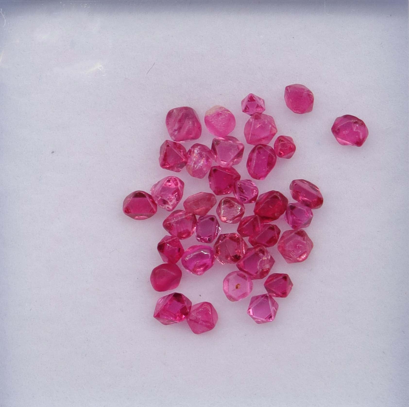 Luxury Promise 3.85ct Jedi Neon Pink Spinel Rough Crystals (35pcs) DXBCS2210