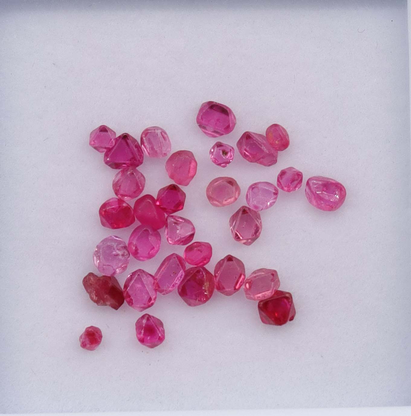 Luxury Promise 3.95ct Jedi Neon Pink Spinel Rough Crystals (30pcs) DXBCS2204