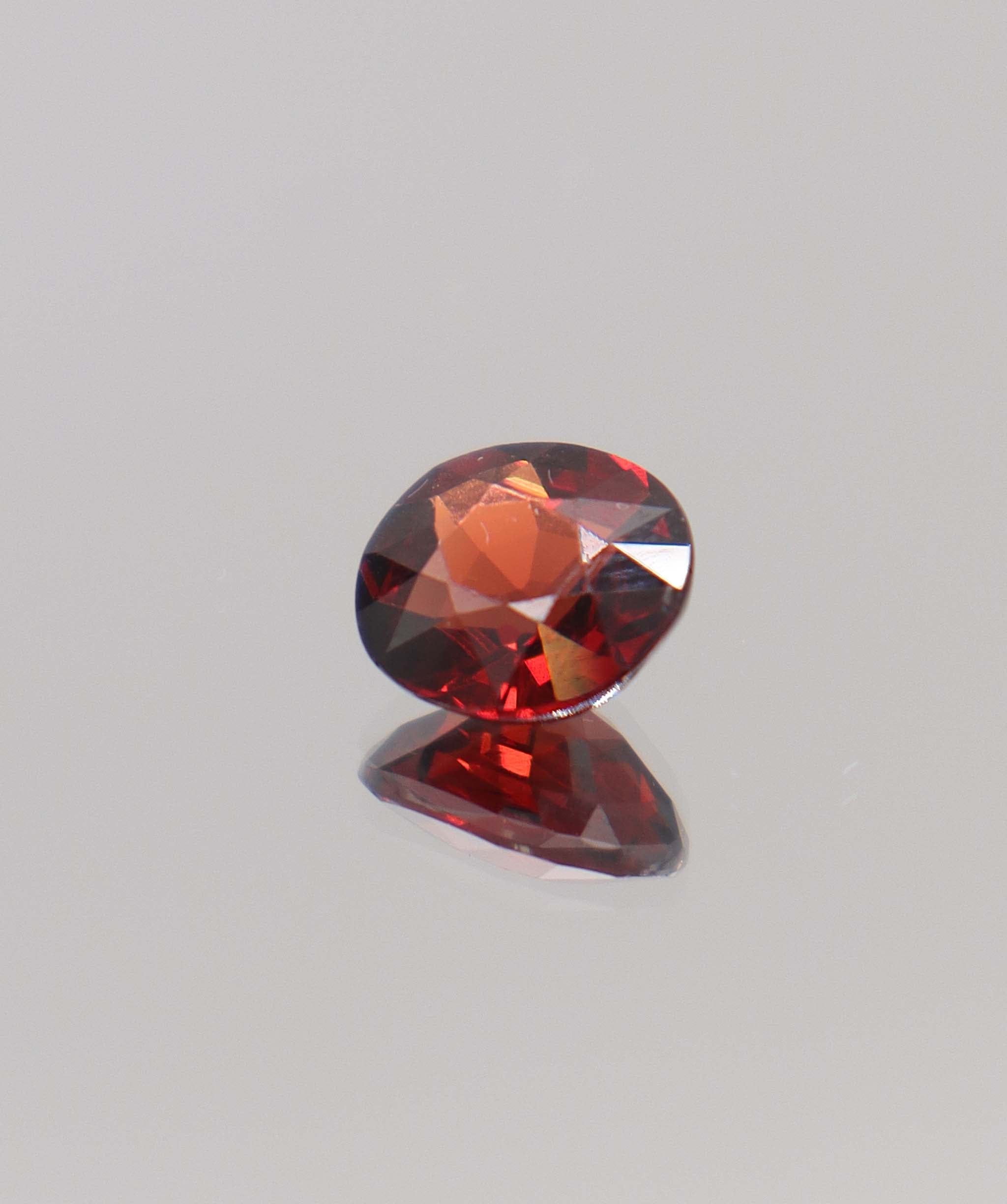 Luxury Promise 4.00ct  Rhodolite DXBCS0386