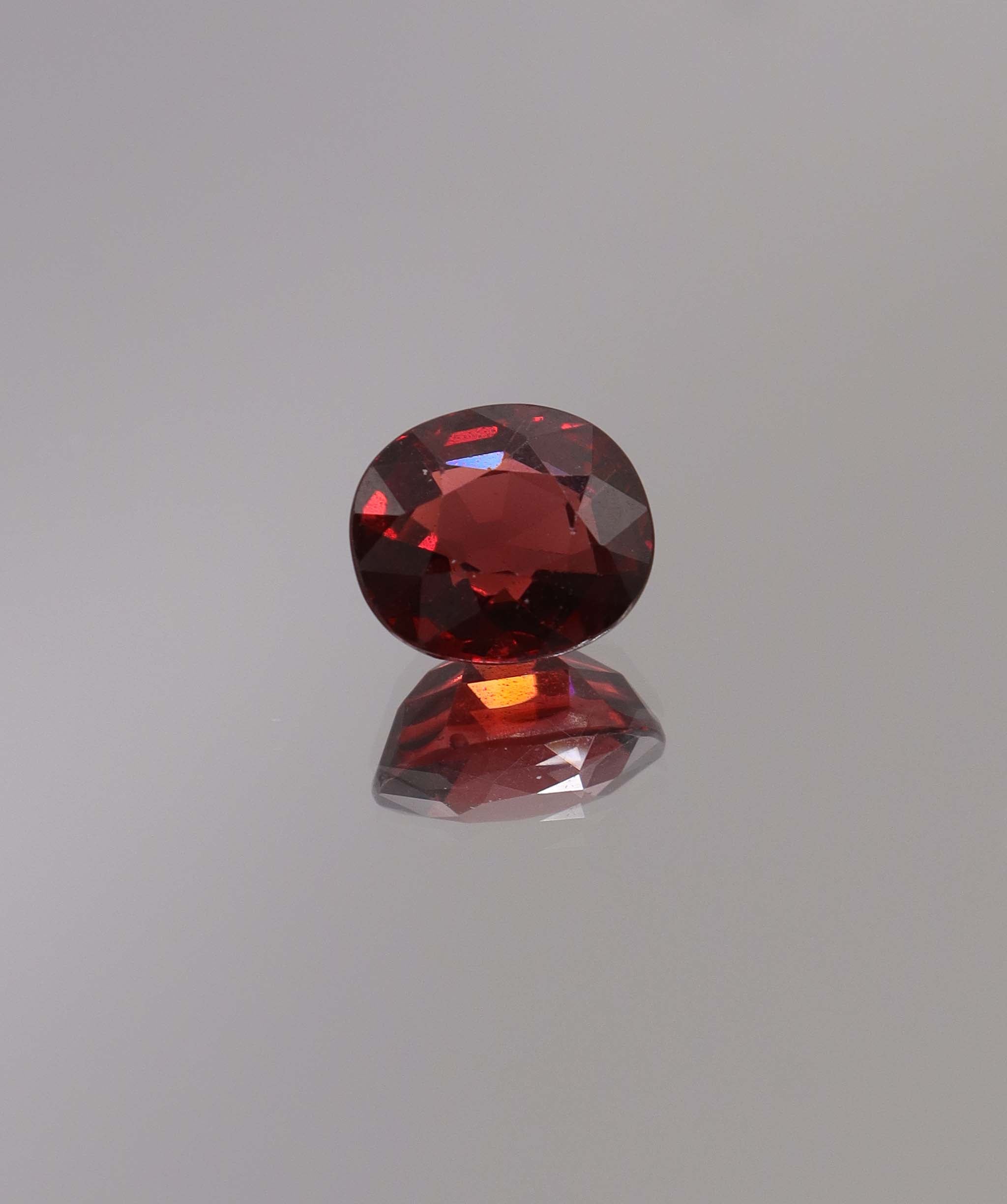 Luxury Promise 4.04ct Garnet Oval  DXBCS1235