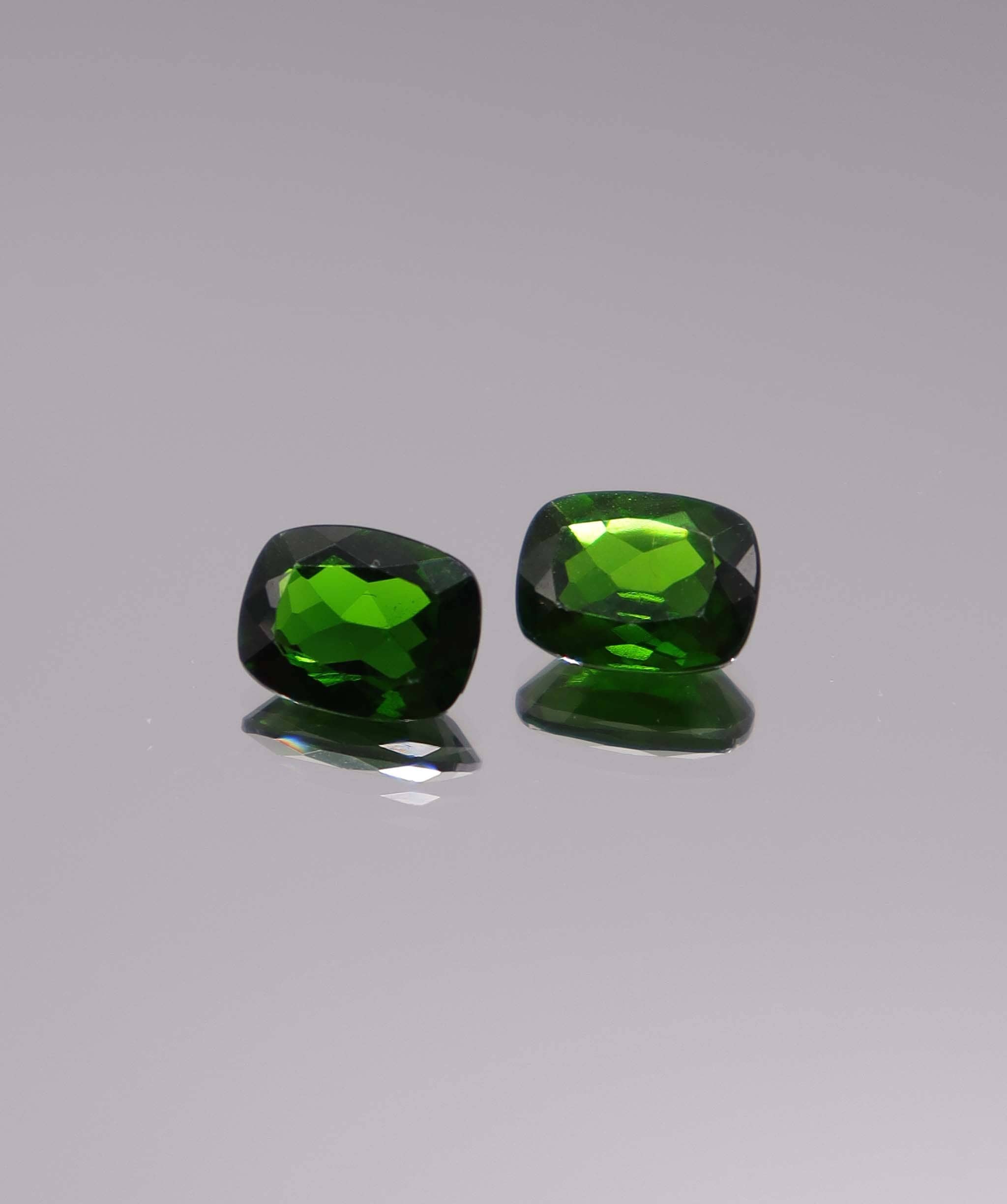 Luxury Promise 4.05ct Chrome Diopside Cushion pair DXBCS3223