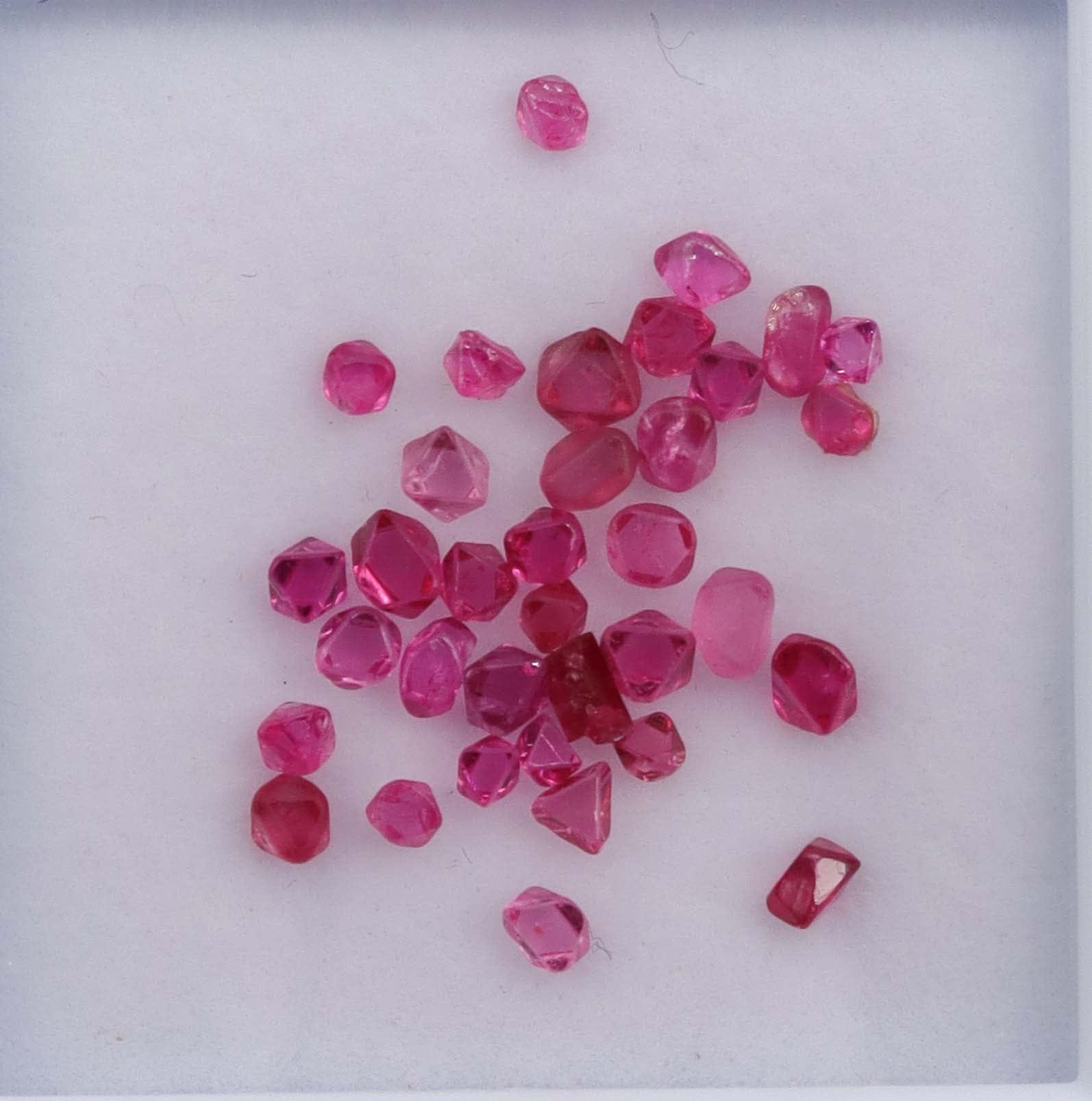 Luxury Promise 4.14ct Jedi Neon Pink Spinel Rough Crystals (35pcs) DXBCS2199