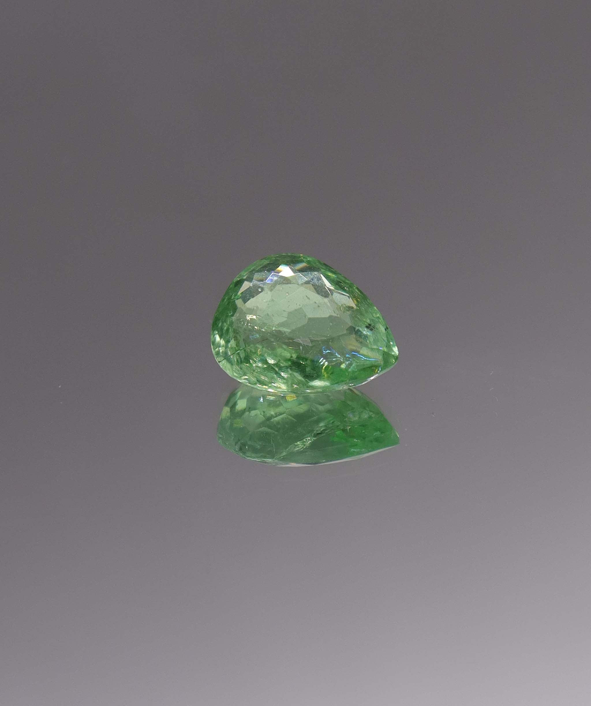 Luxury Promise 4.31ct Neon Green Paraiba Pear DXBCS1304