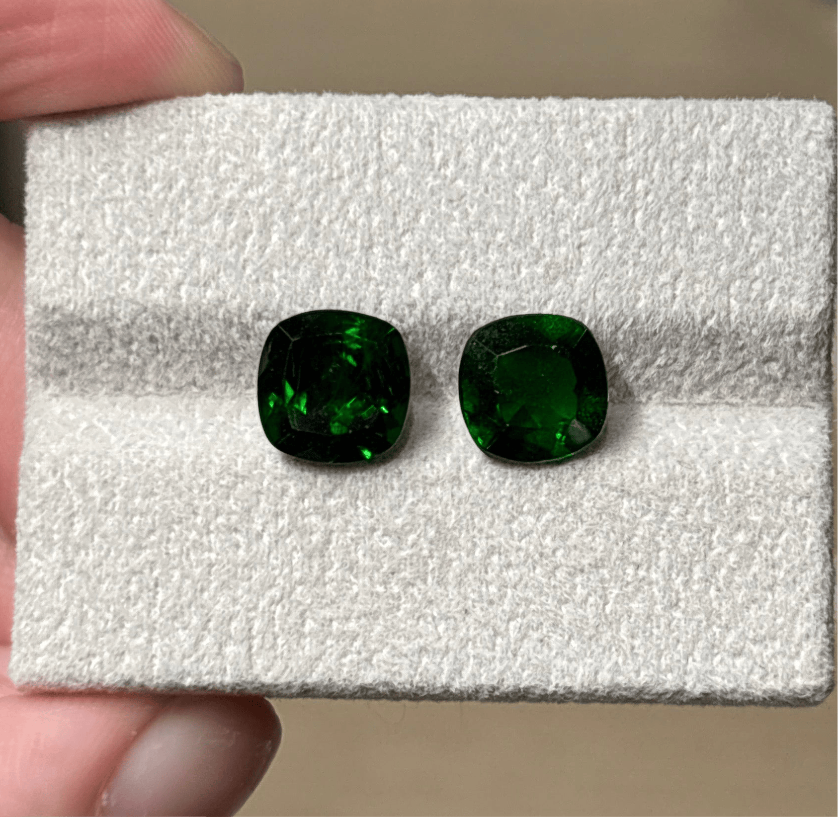 Luxury Promise 4.32ct Chrome Diopside PAIR DXBCS0151