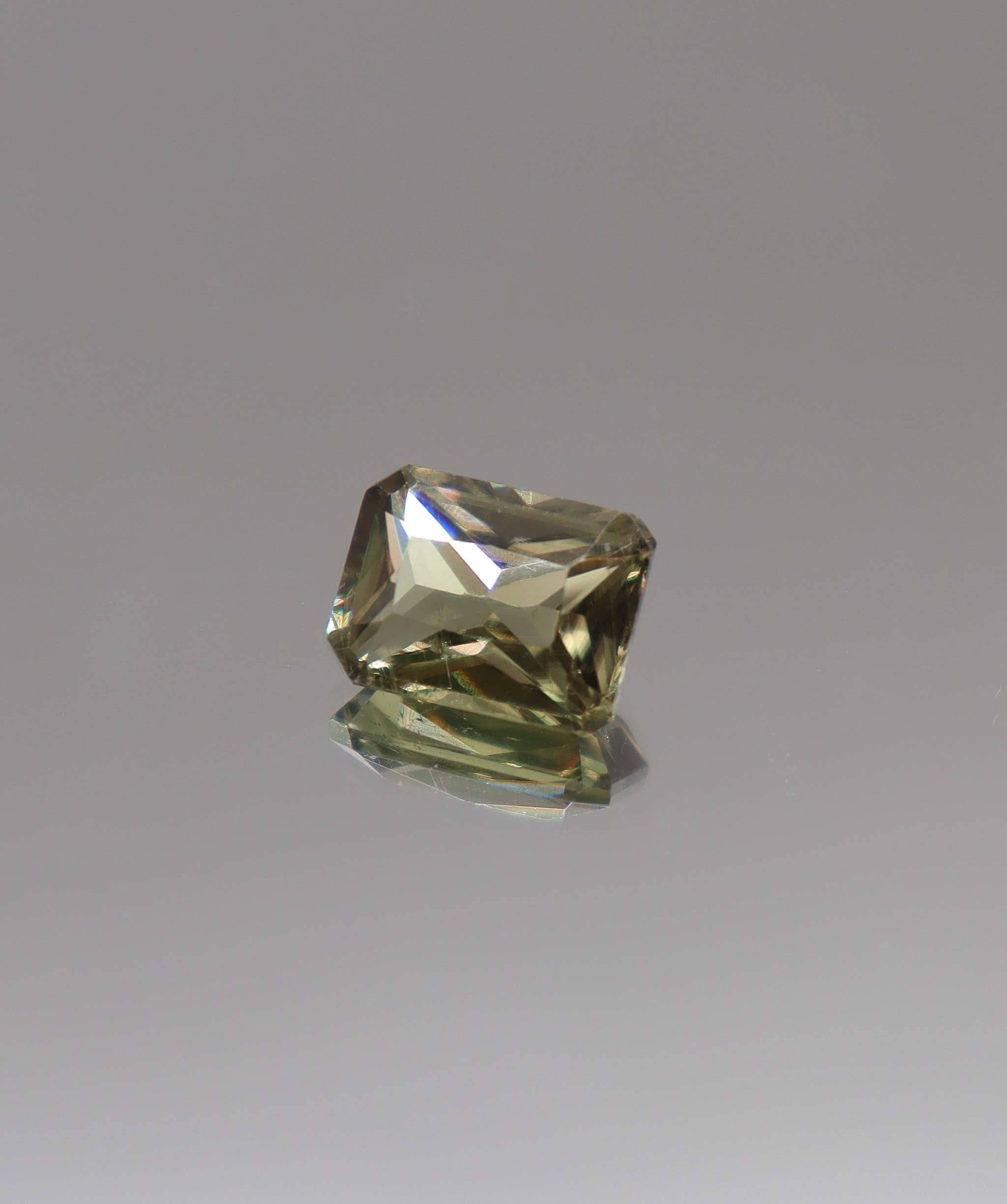 Luxury Promise 4.48ct Zultanite Radiant DXBCS2408