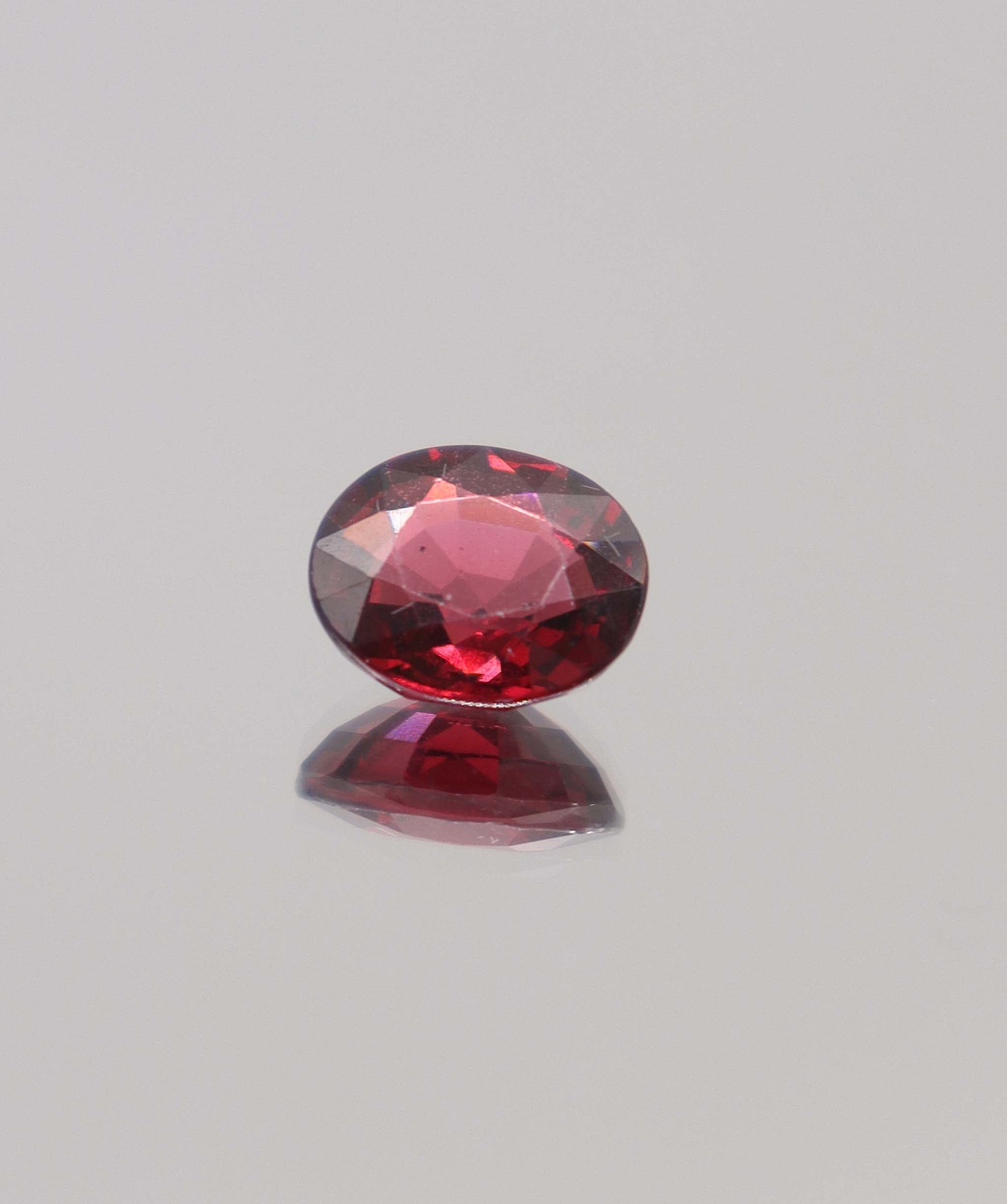 Luxury Promise 4.57ct Rhodolite DXBCS0388