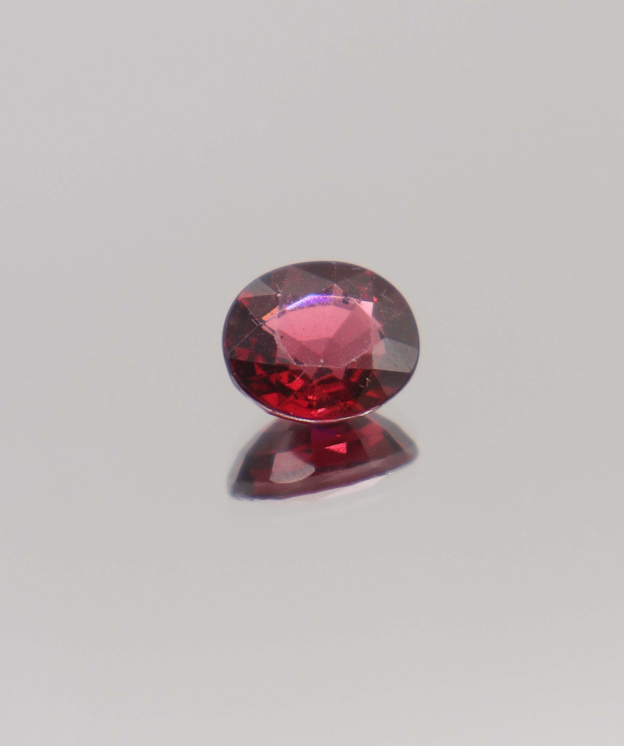 Luxury Promise 4.57ct Rhodolite DXBCS0388