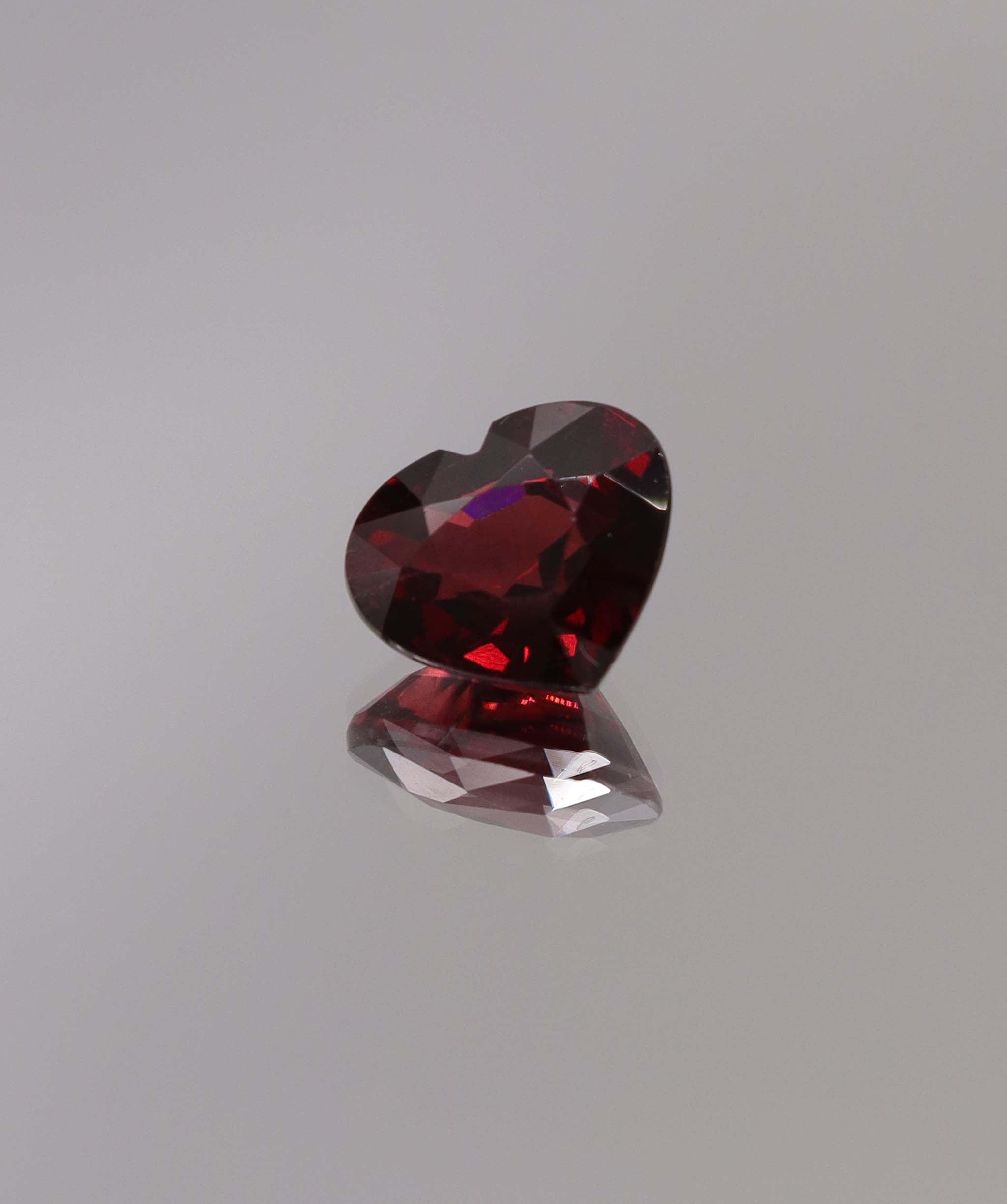 Luxury Promise 4.60ct Garnet Heart  DXBCS1231